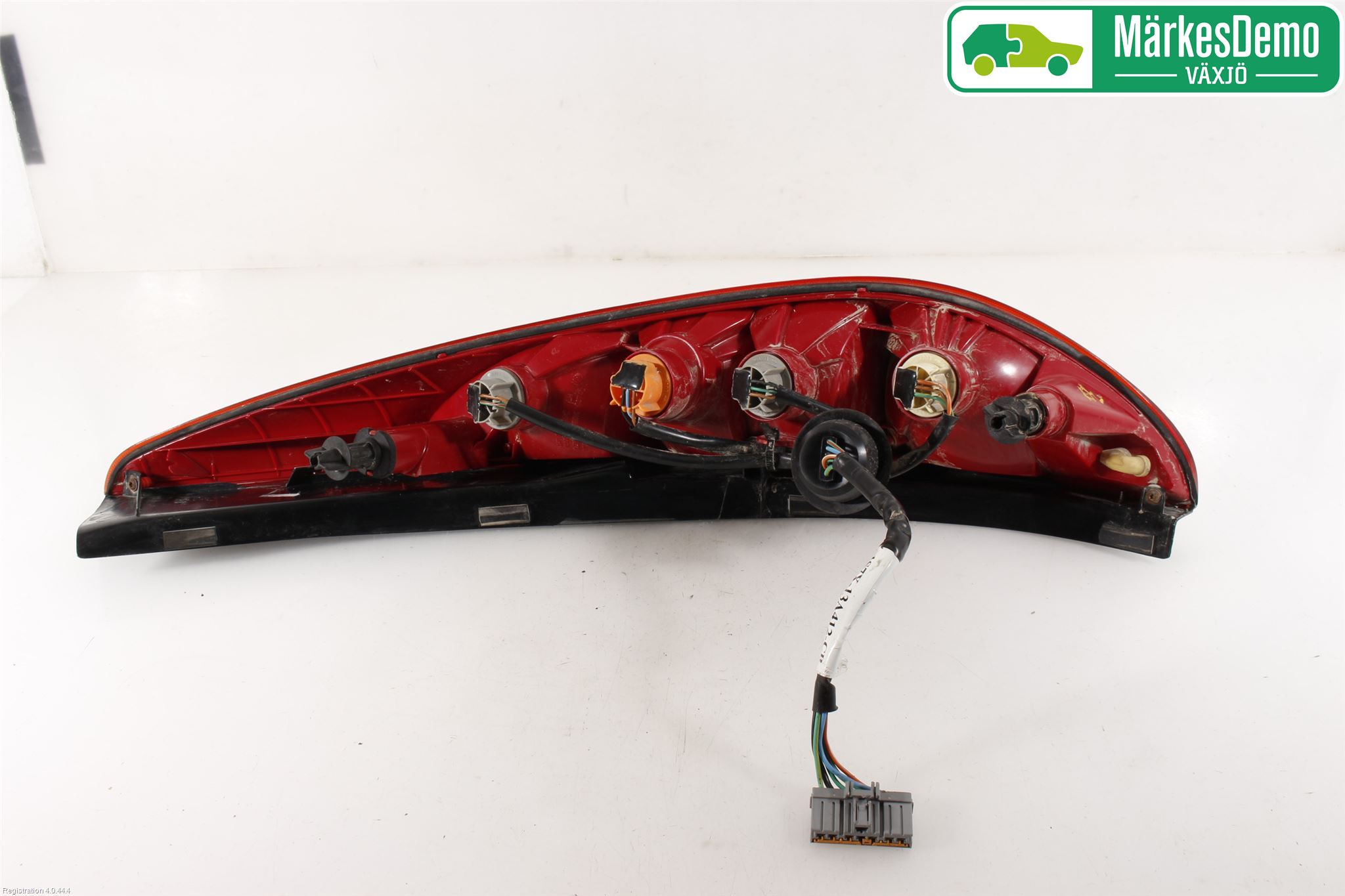 Ford MONDEO     01-06 Baklykt Venstre