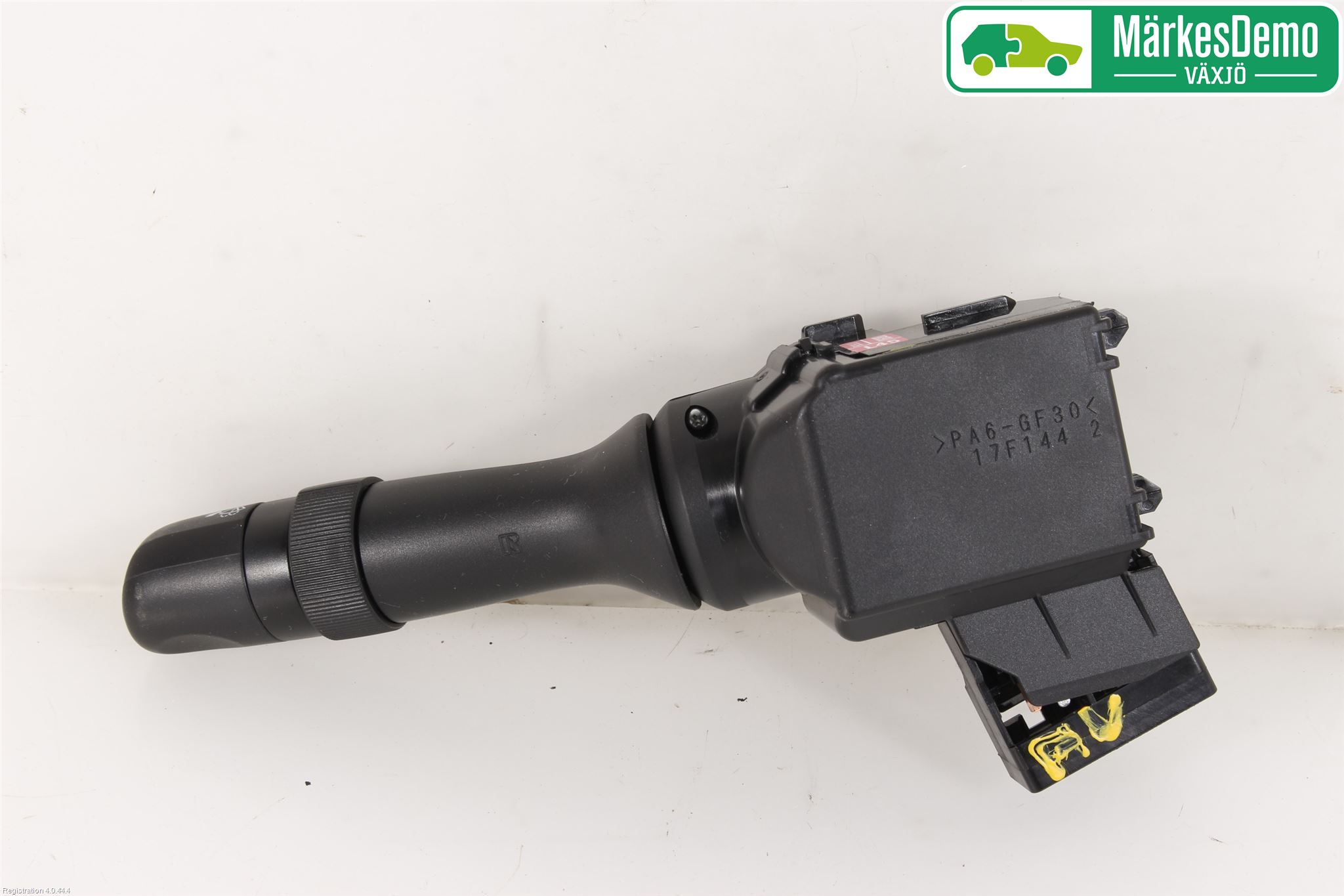 Toyota YARIS XP130 15-20 Bryter Ratt Visker - Spyler