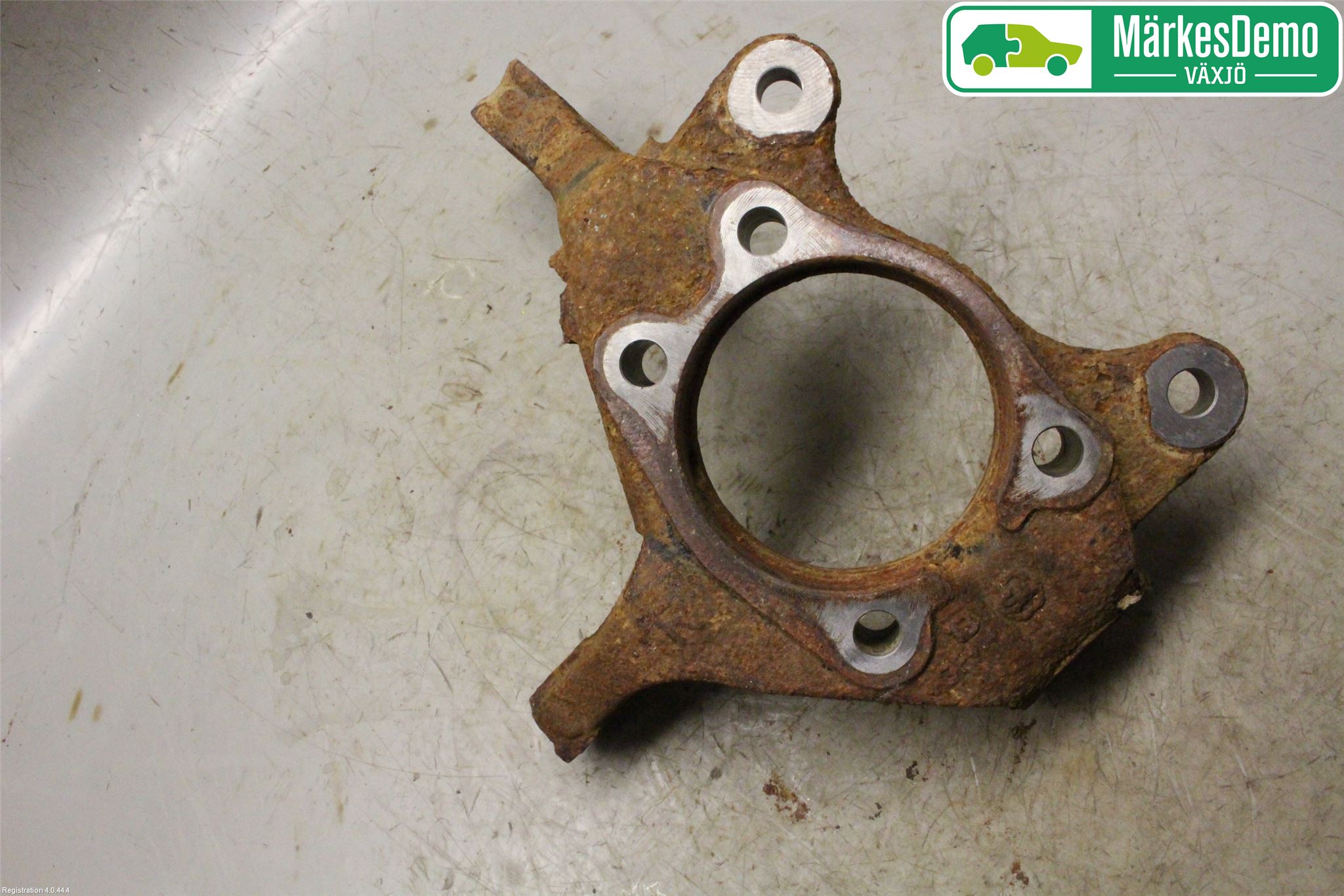 Toyota AURIS 10-12 Spindel Hf