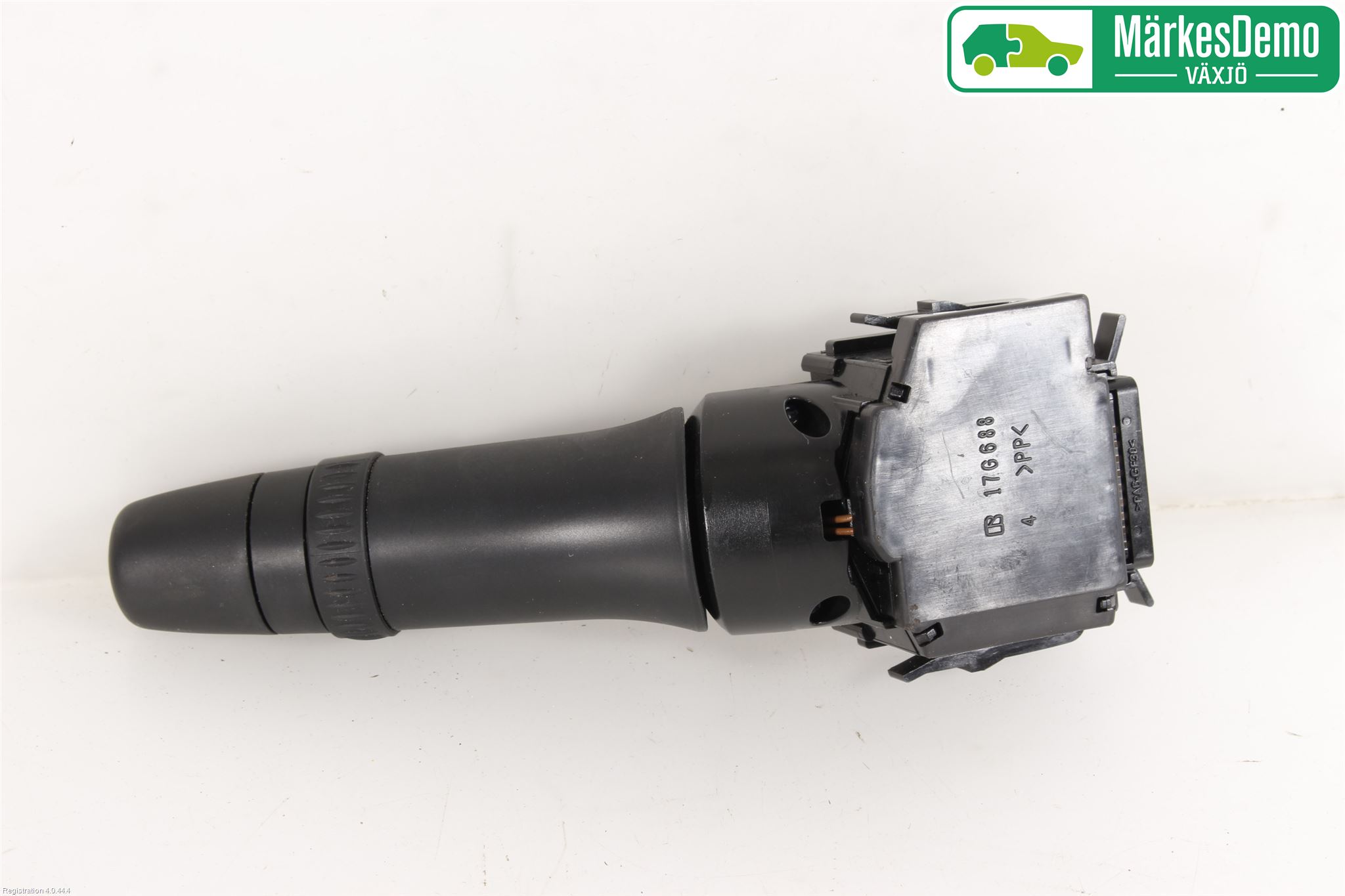 Mitsubishi OUTLANDER 13-21 Bryter Ratt Visker - Spyler