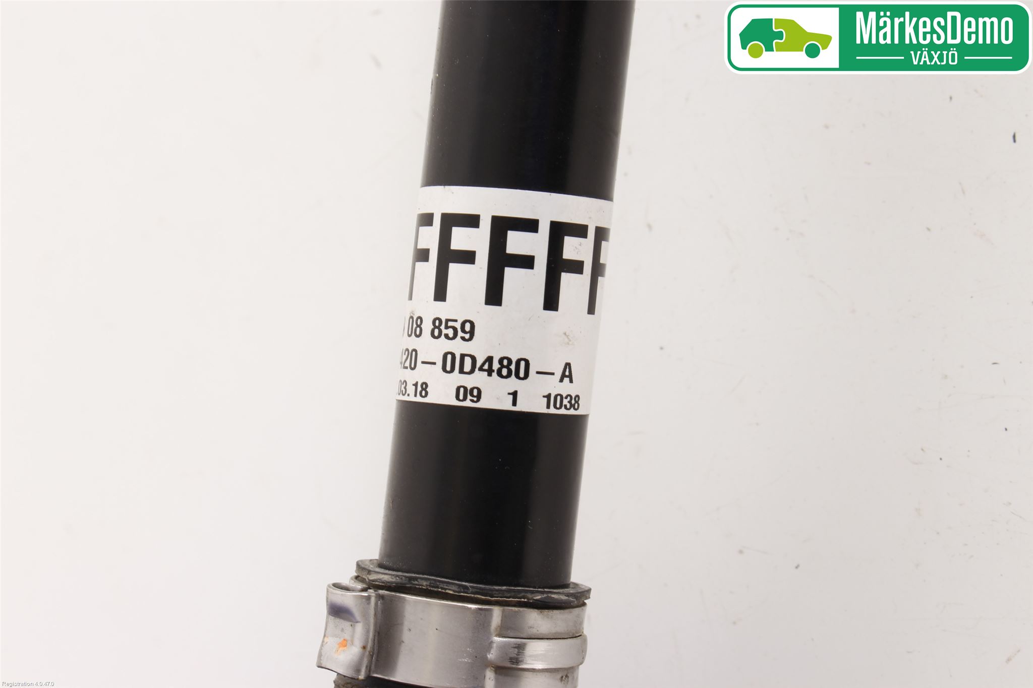 Toyota YARIS XP130 15-20 Drivaksel Foran Kompl Venstre