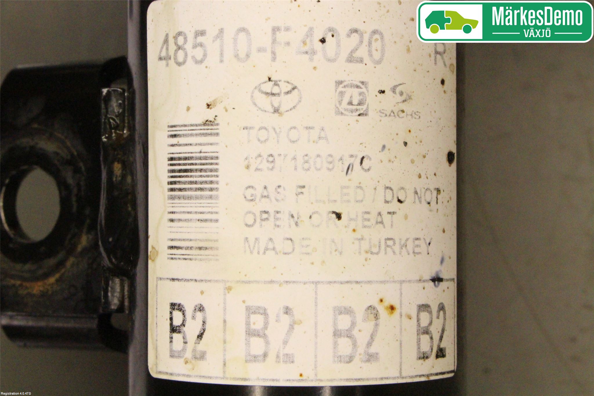 Toyota C-HR 16-23 Fjærbein Foran Høyre