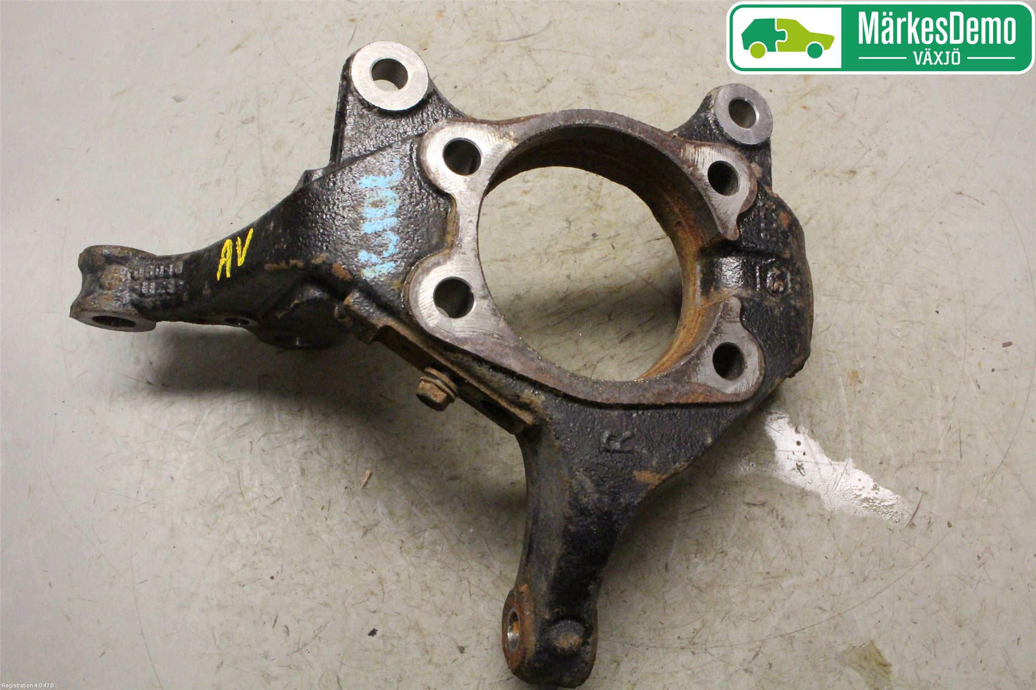 Toyota AVENSIS 16-18 Spindel Hf