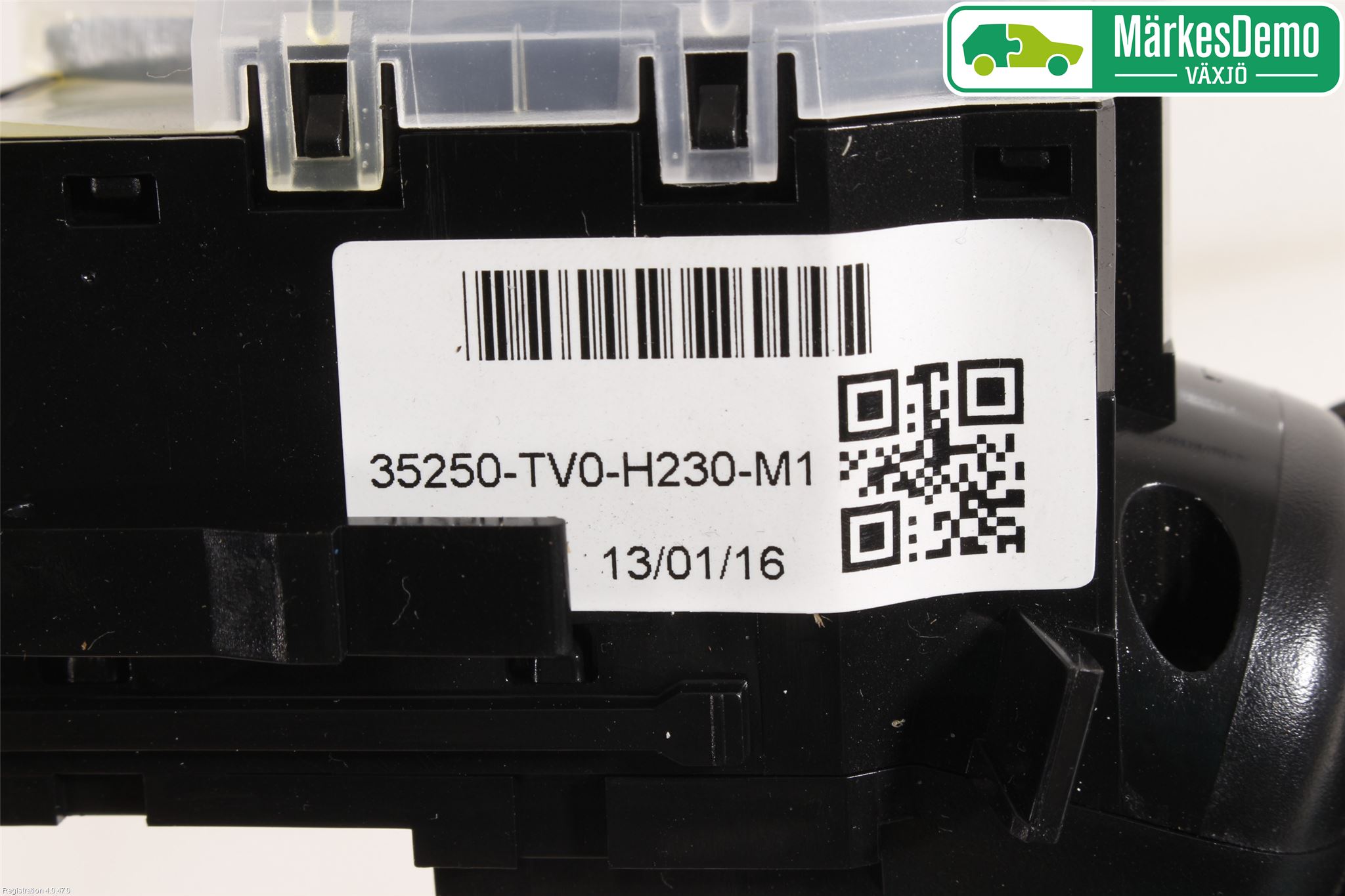 Honda CR-V 13-18 Bryter Ratt Visker - Spyler
