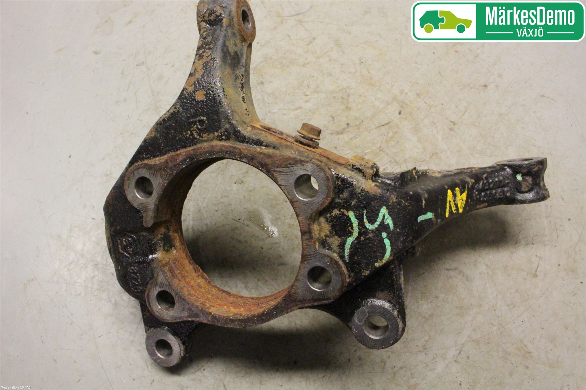 Toyota AVENSIS 16-18 Spindel Hf