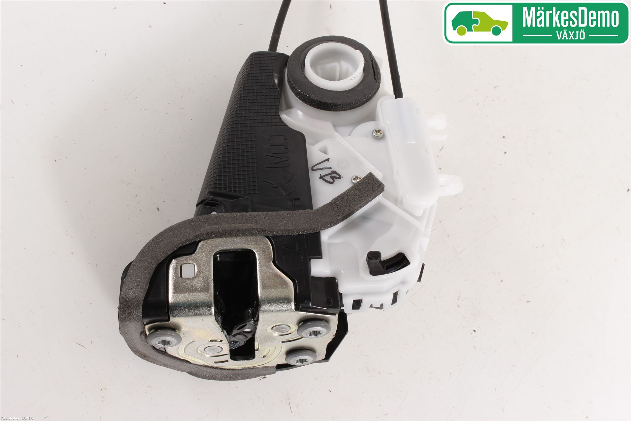 Toyota YARIS XP130 15-20 Dørlås - Låsekasse