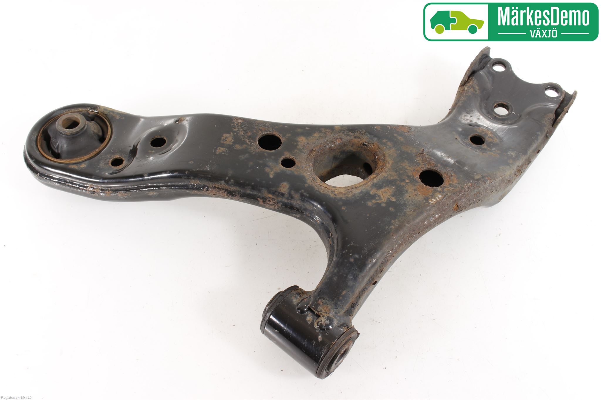 Toyota AVENSIS 16-18 Bærearm Foran Høyre Nedre