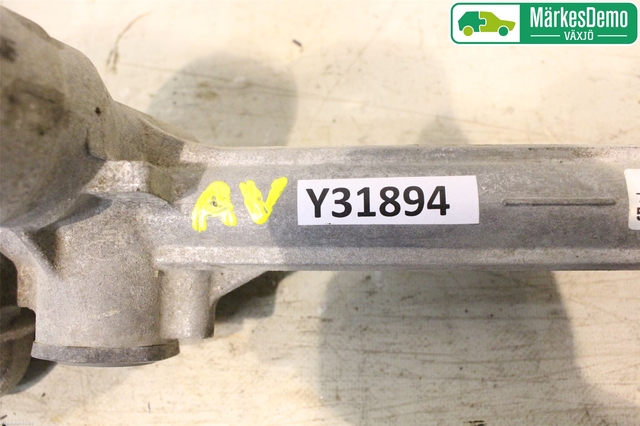 Suzuki SWIFT 17-24 Servo Snekke - Tannstang