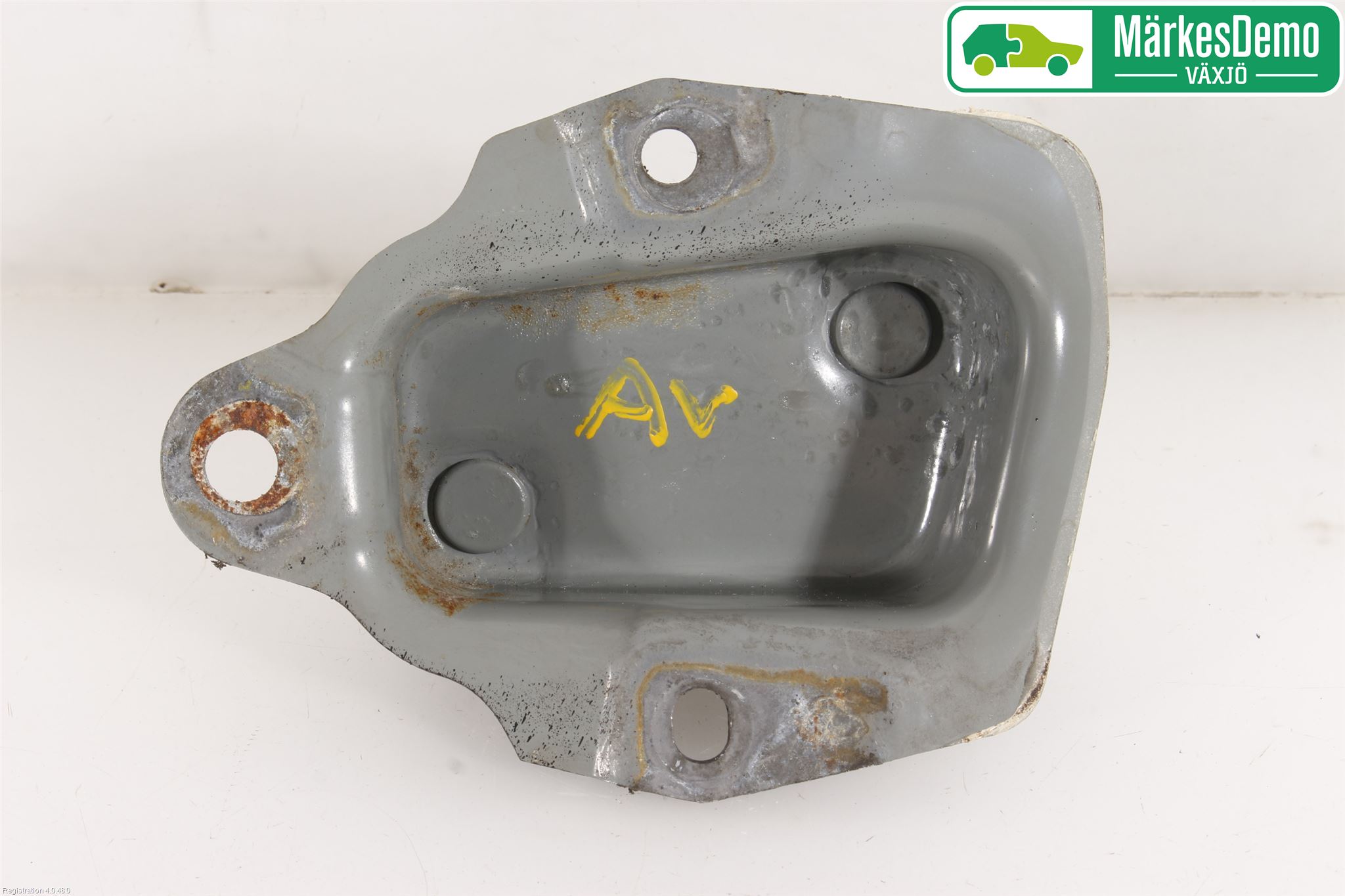 Toyota COROLLA VERSO 02-04 Støtfanger Bak Feste