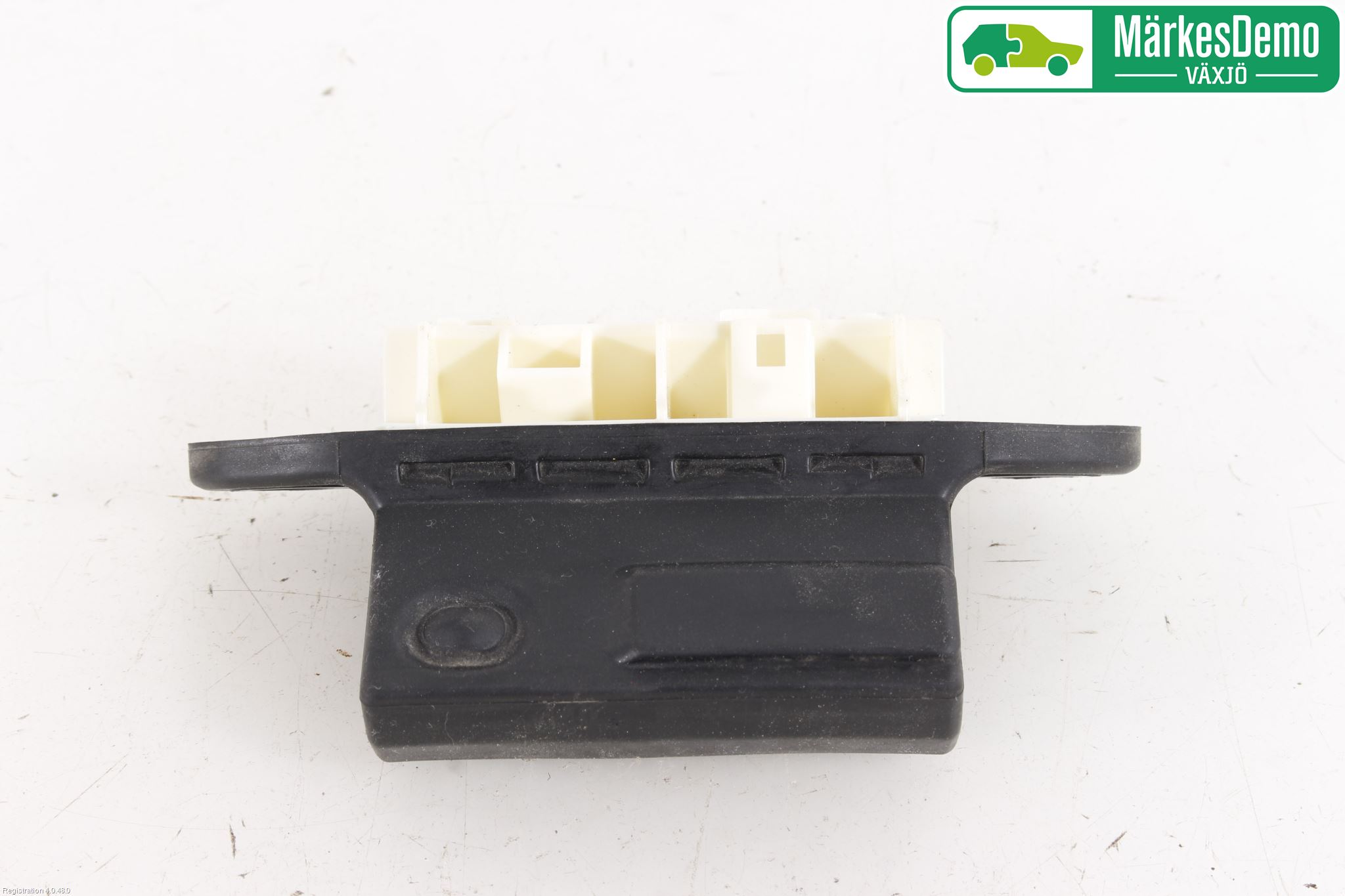 Toyota RAV4 13-18 Bakluke Handtak Ytre