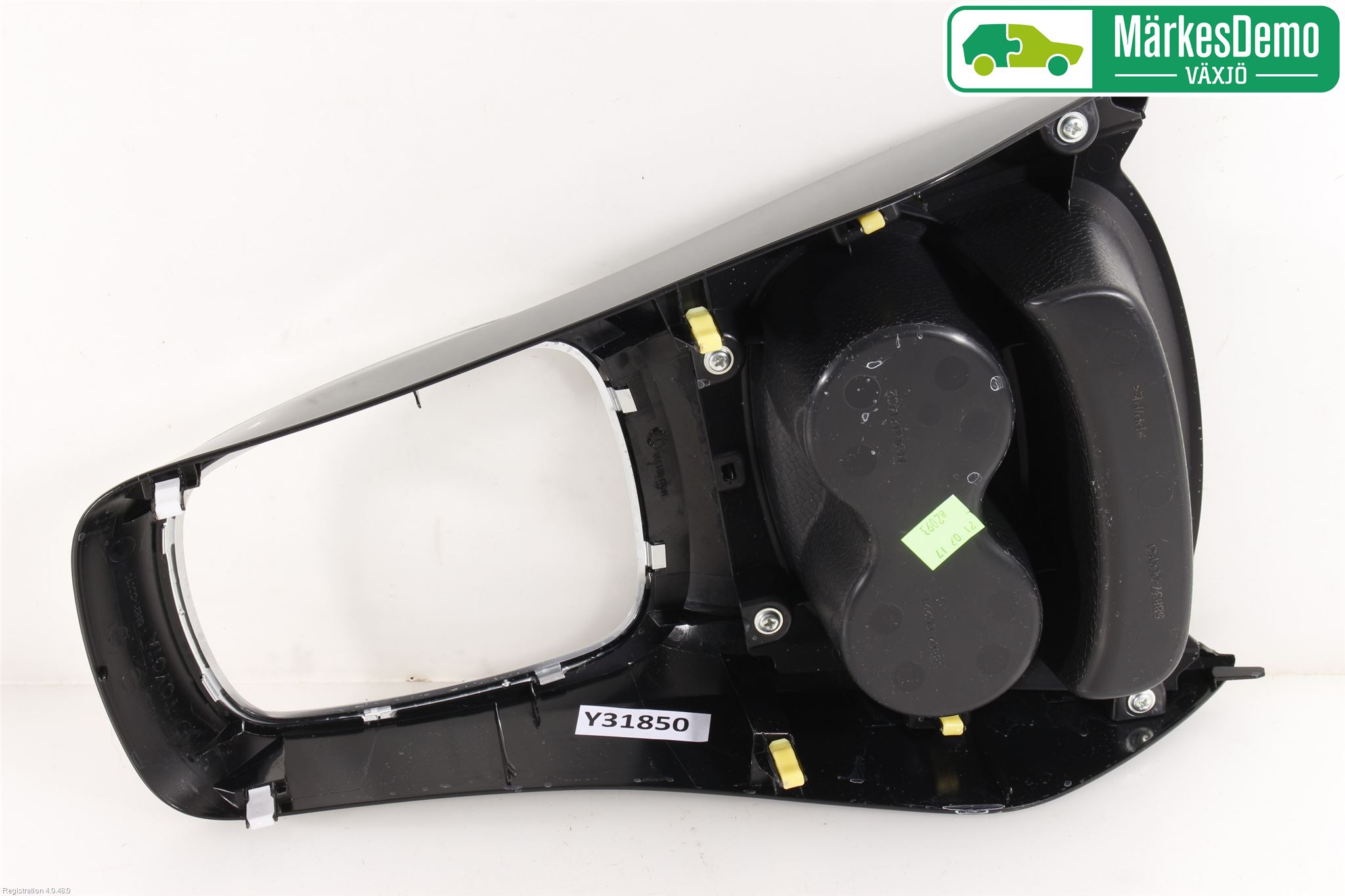 Toyota YARIS XP130 15-20 Instrumentkonsoll Gulv
