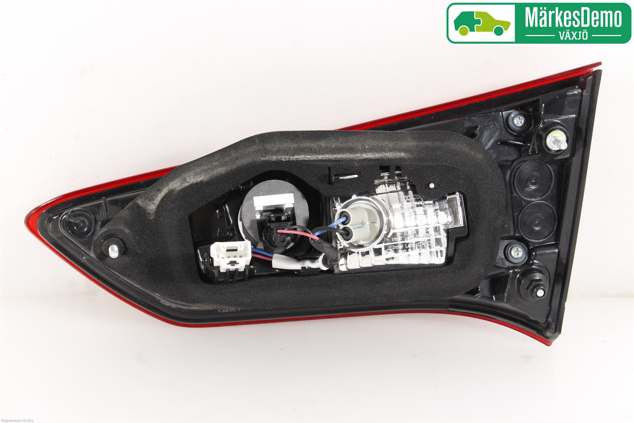 Toyota YARIS XP130 15-20 Baklykt Venstre  På Luke(Indre