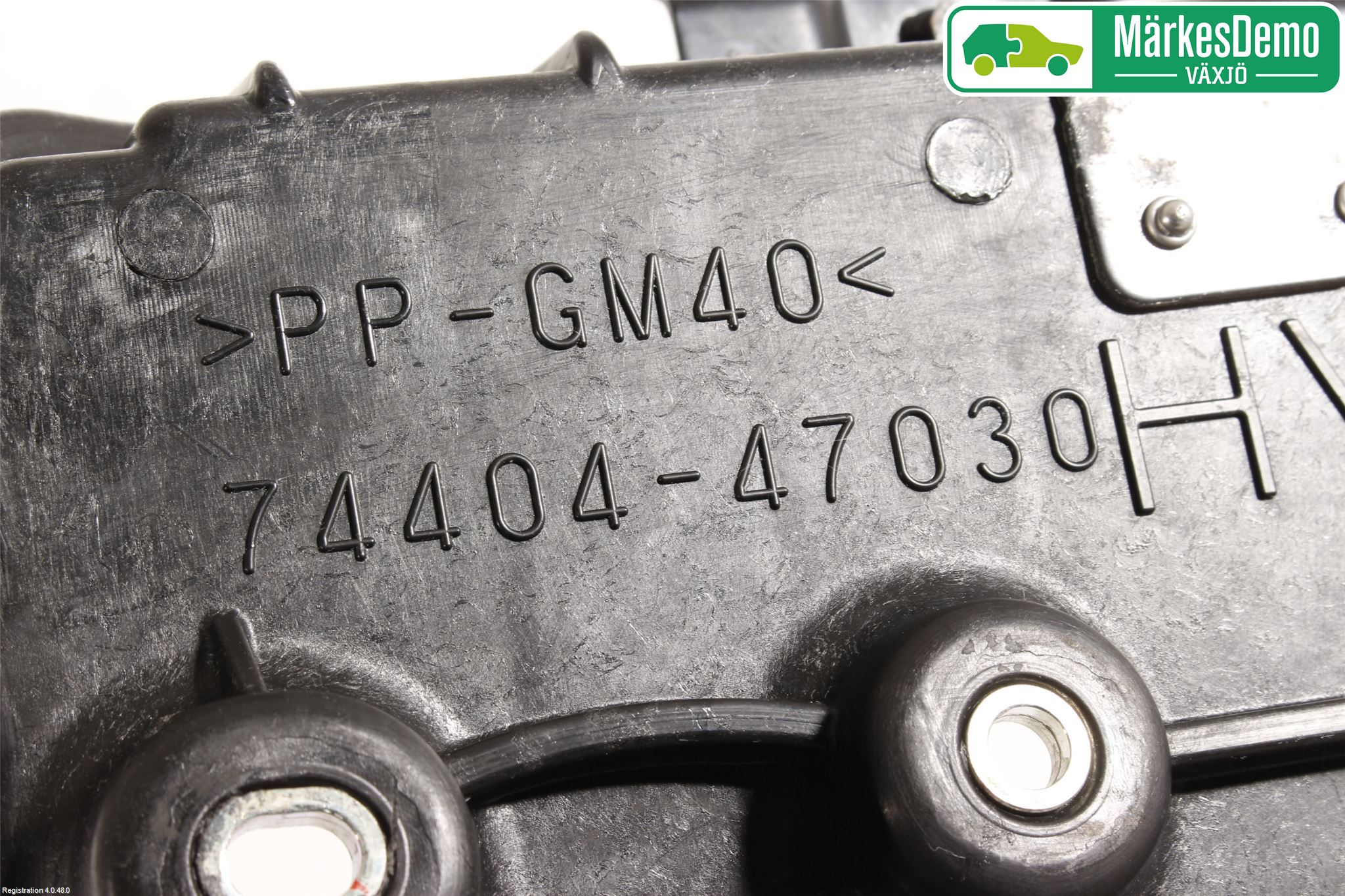 Toyota PRIUS (ZVW50) 16-21 Batterikasse - Feste - Holder