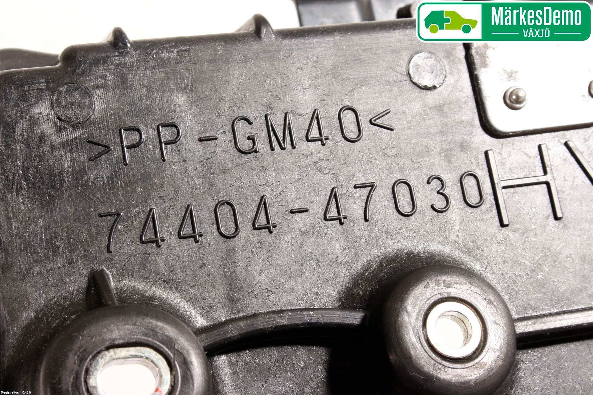 Toyota PRIUS (ZVW50) 16-21 Batterikasse - Feste - Holder