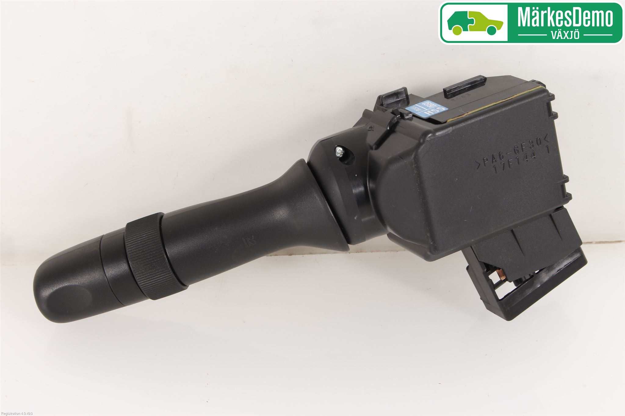Toyota AVENSIS 16-18 Bryter Ratt Visker - Spyler