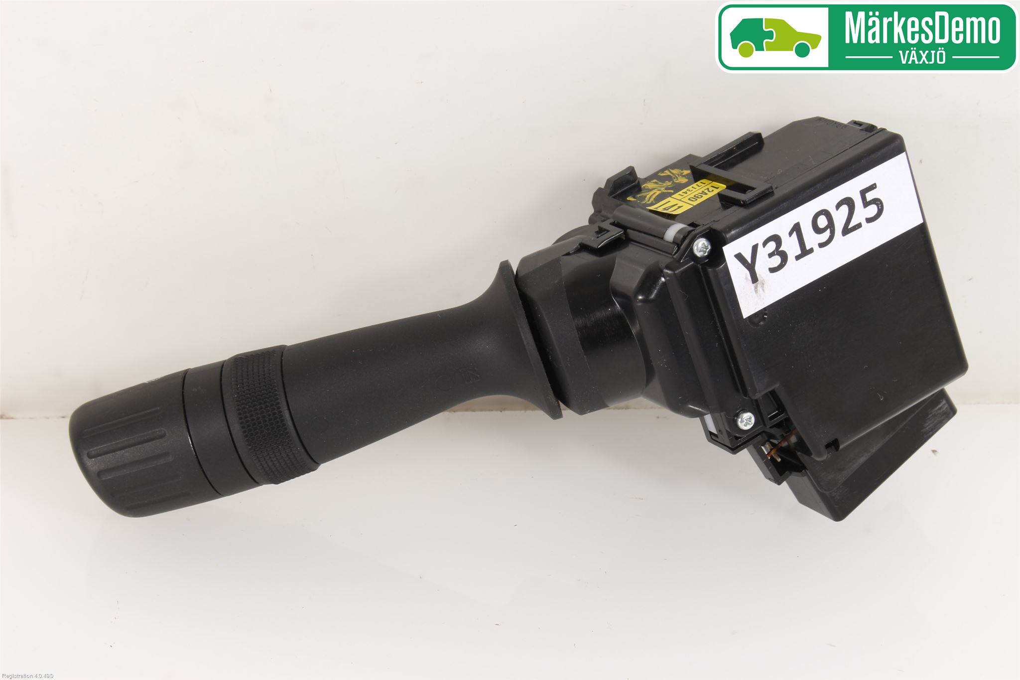 Toyota RAV4 13-18 Bryter Ratt Visker - Spyler