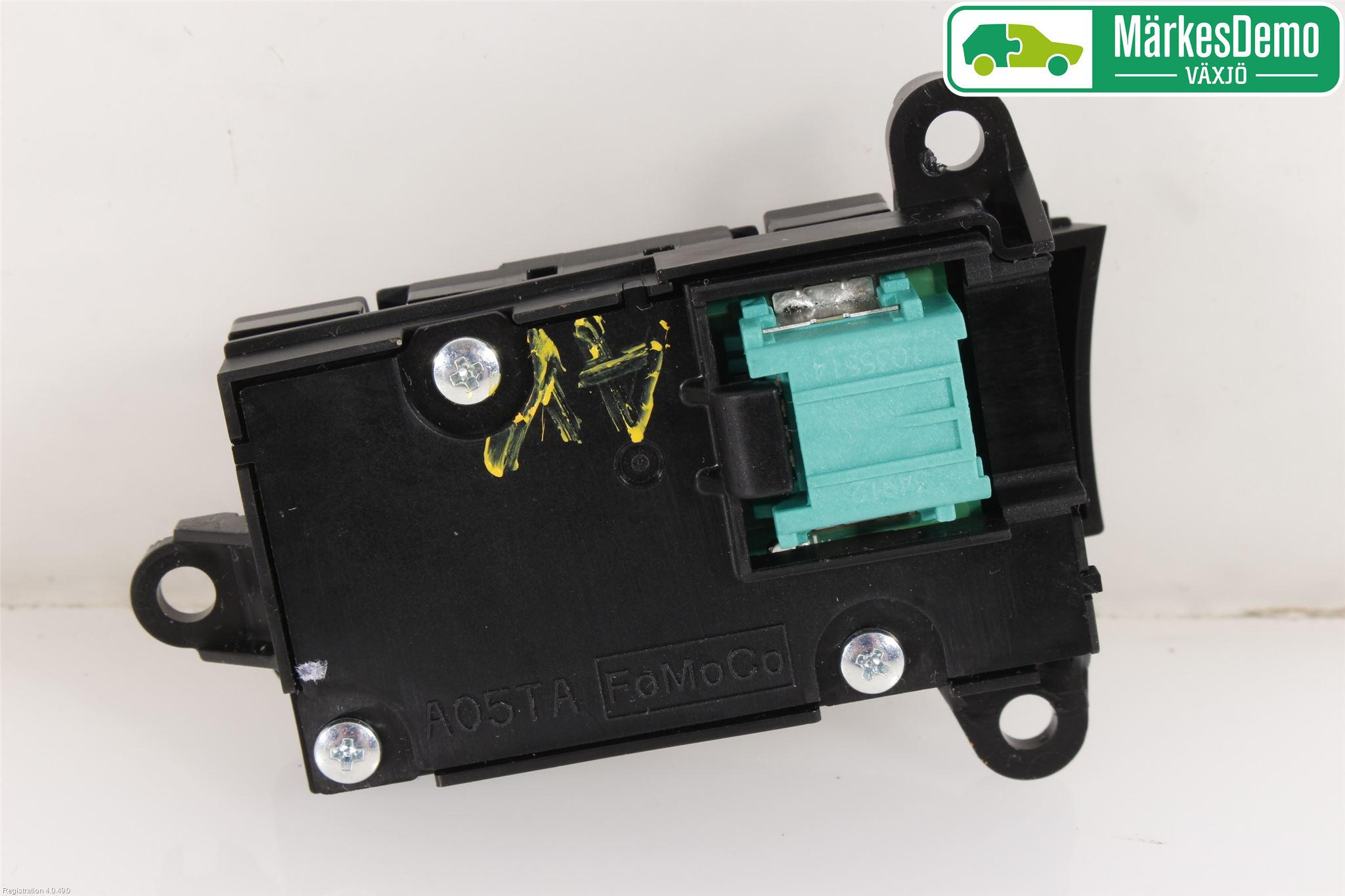 Ford MUSTANG VI 15-22 Bryter Ratt Radio-Stereo