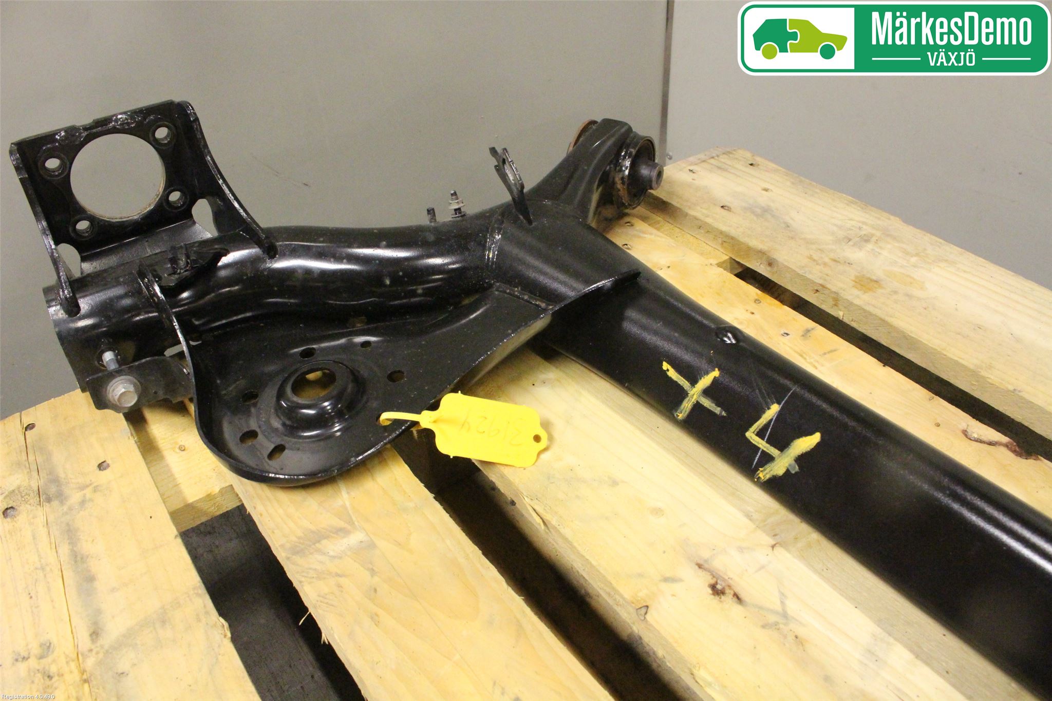 Toyota AYGO 15-21 Bakaksel Feste Travers-Ramme