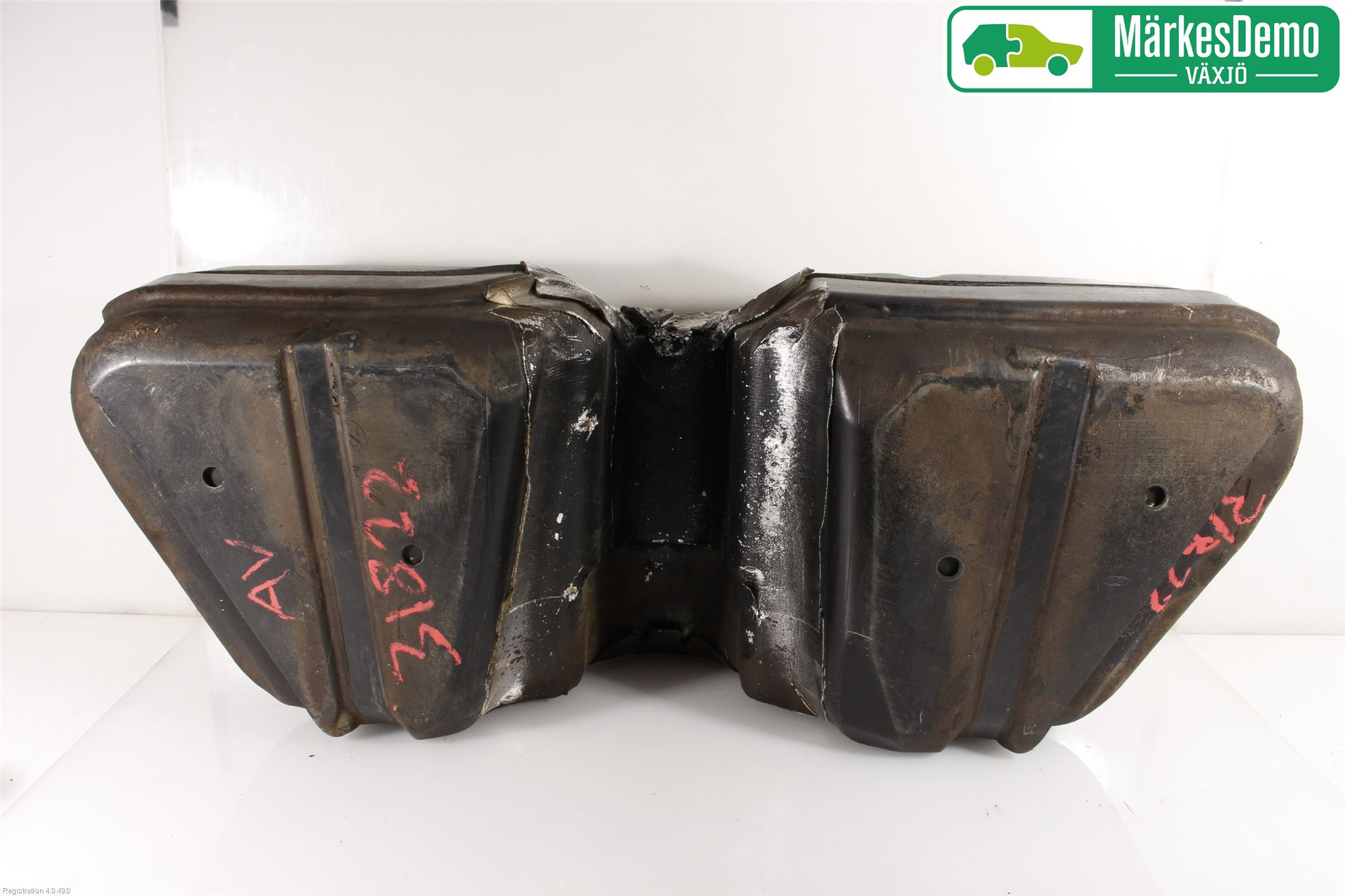 Ford MUSTANG VI 15-22 Drivstofftank