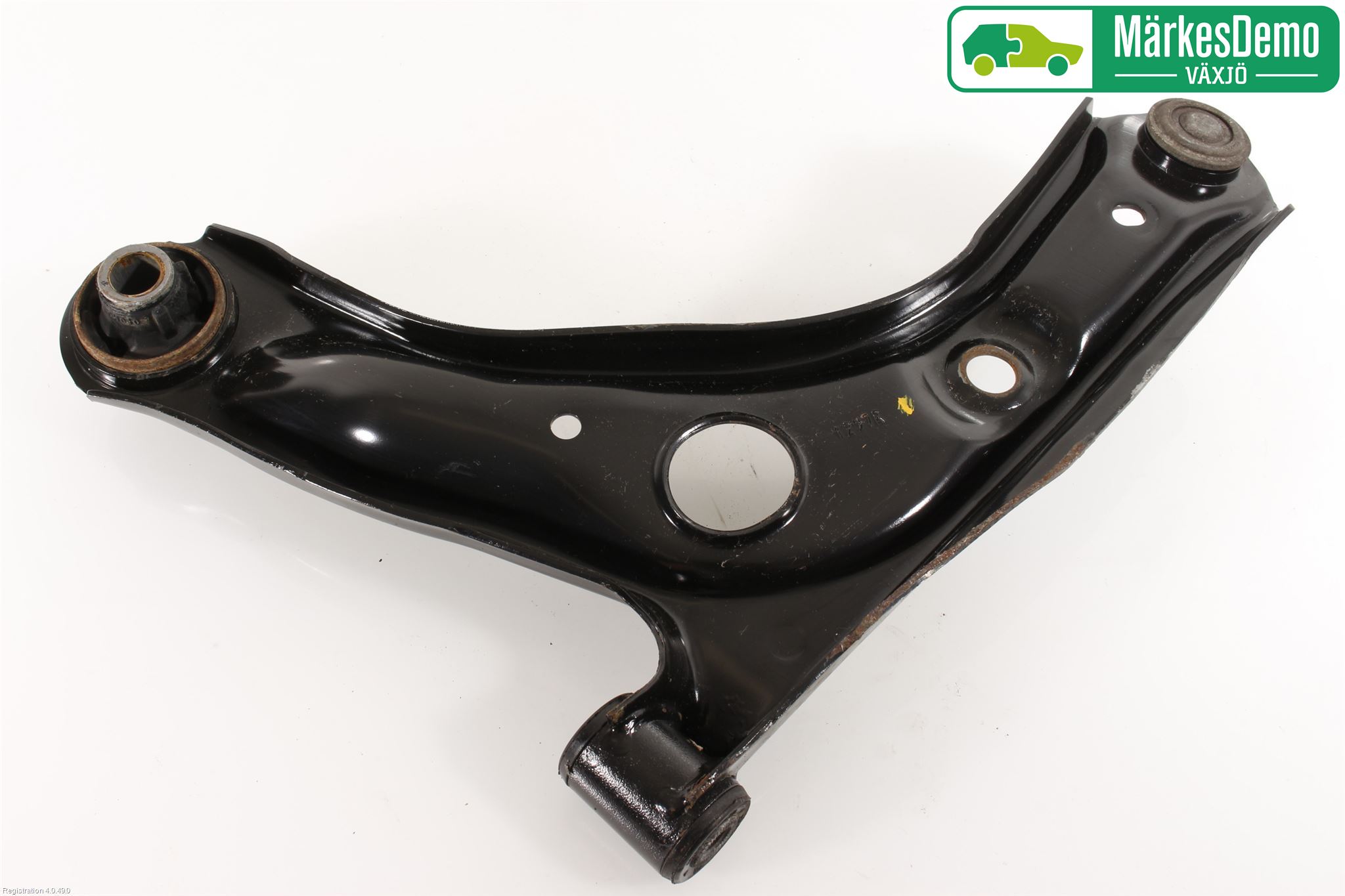Toyota AYGO 15-21 Bærearm Foran Høyre Nedre