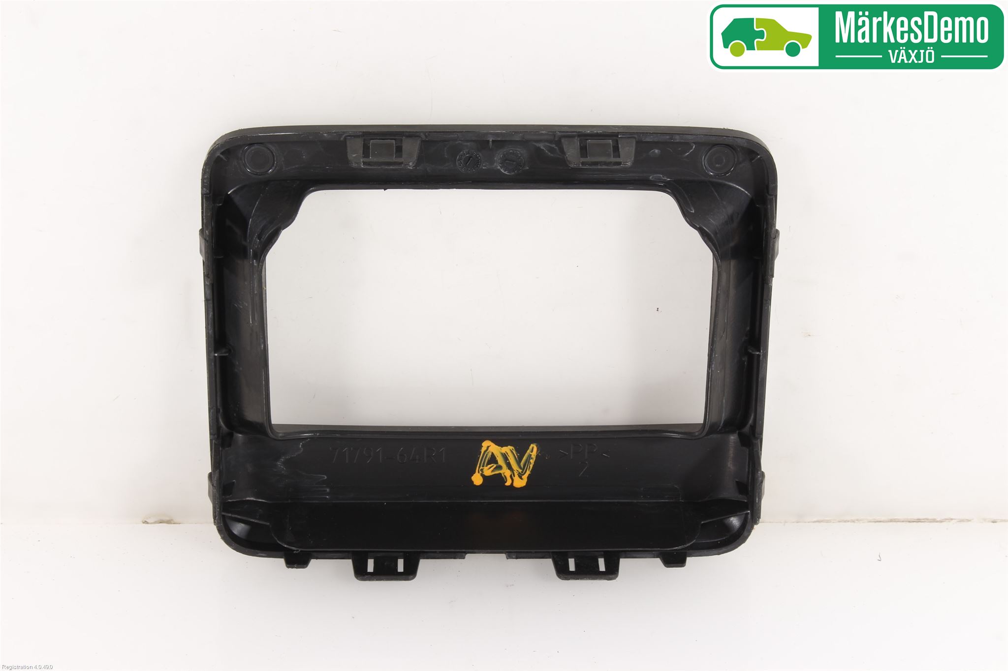 Suzuki SX4 S-CROSS 14-21 Front Øvrig
