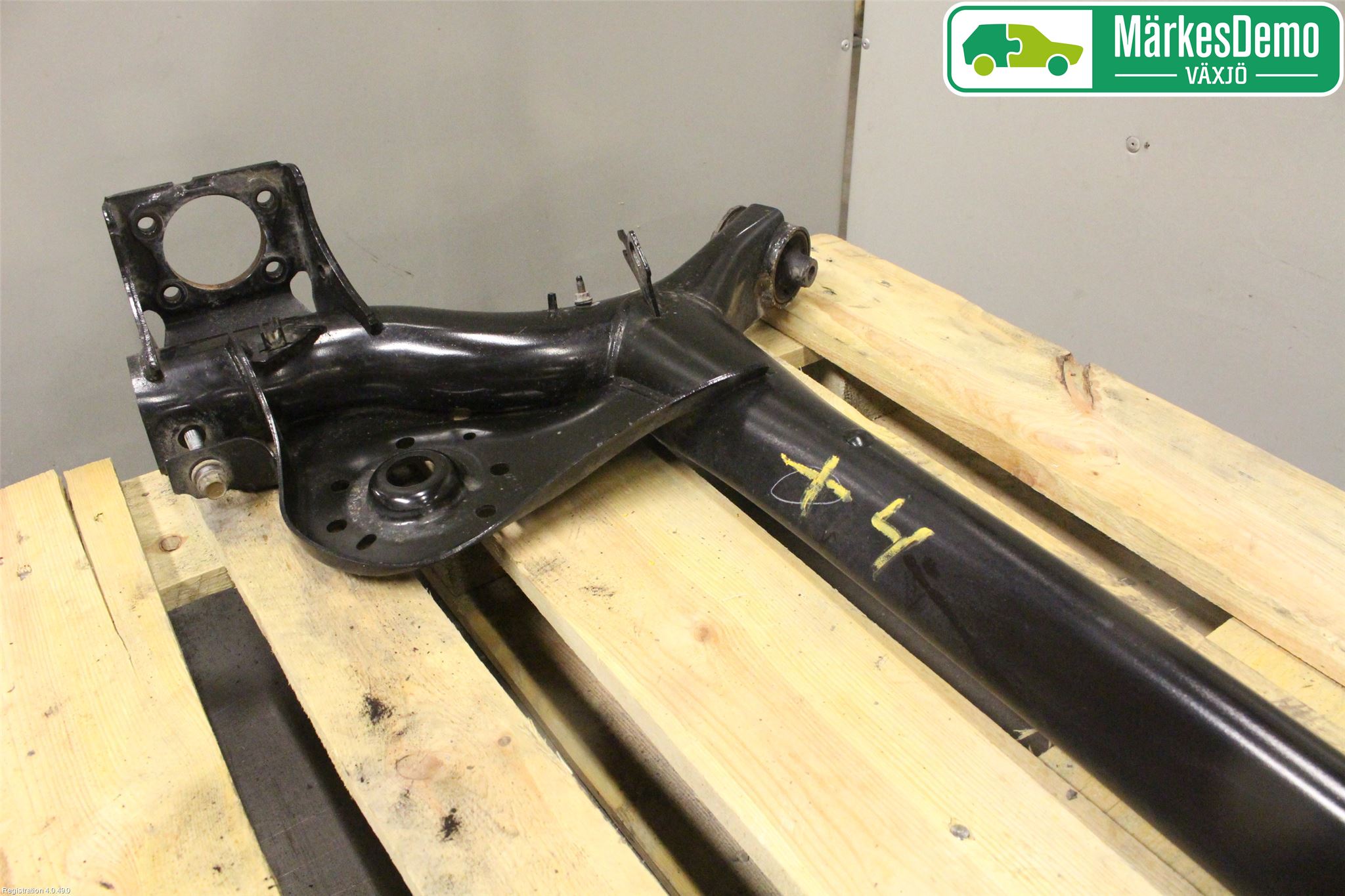 Toyota AYGO 15-21 Bakaksel Feste Travers-Ramme
