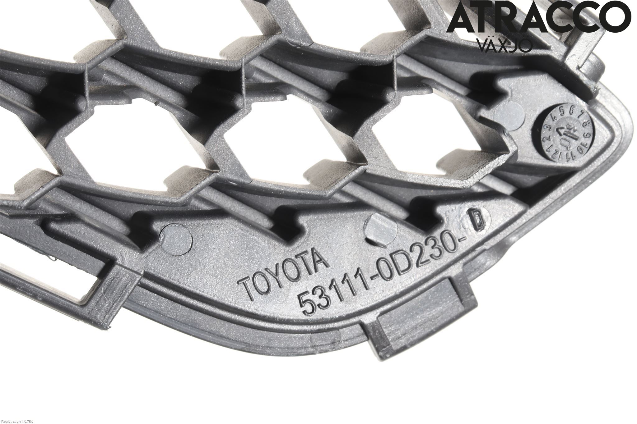 Toyota YARIS XP90 06-11 Grill Komplett