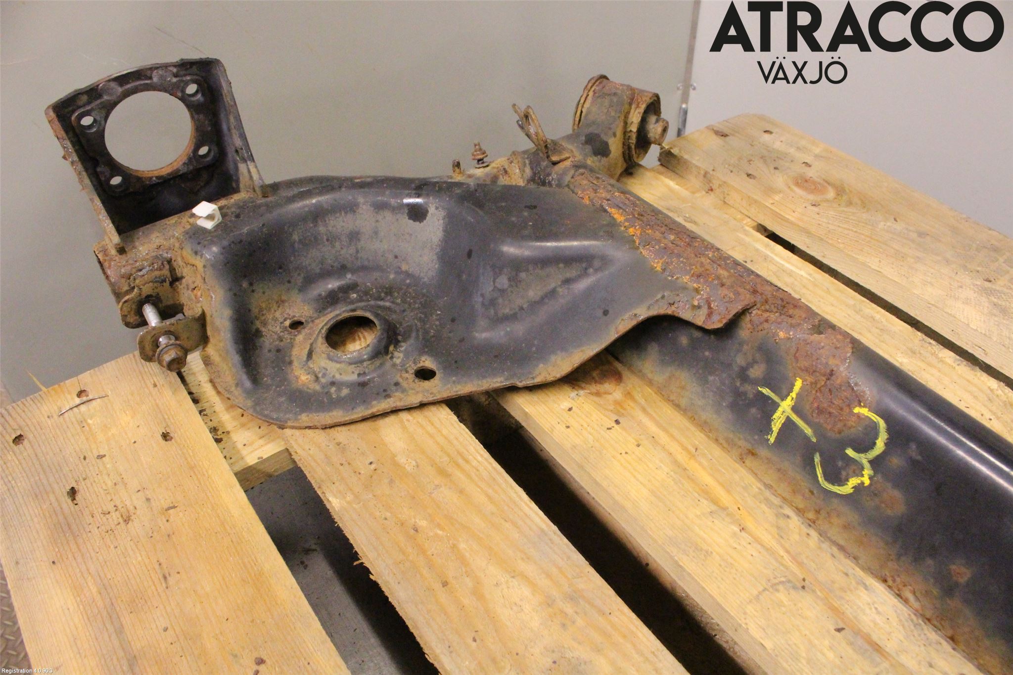 Toyota AYGO 06-14 Bakaksel Feste Travers-Ramme