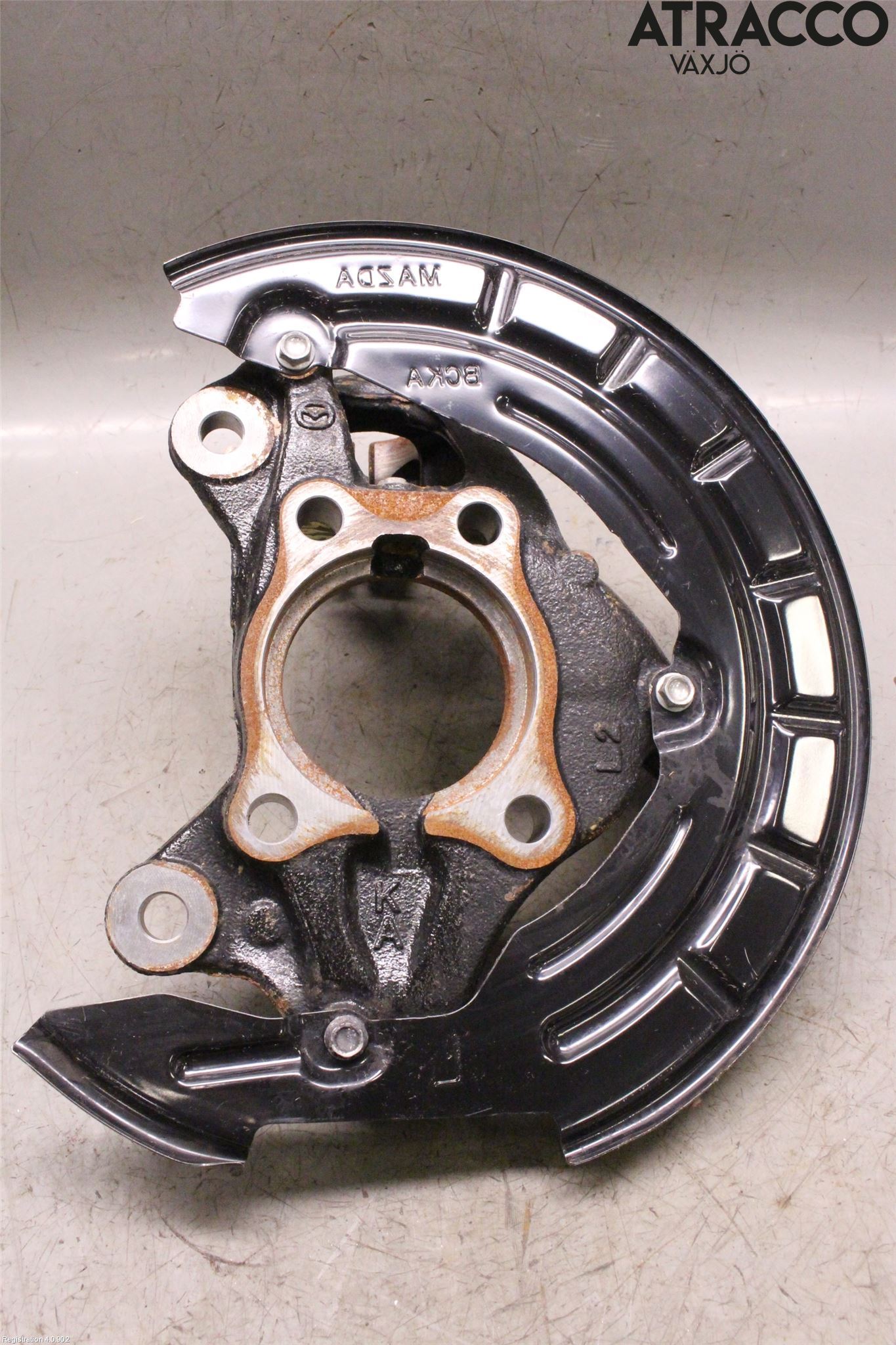 Mazda 3 IV 19- Spindel Vf