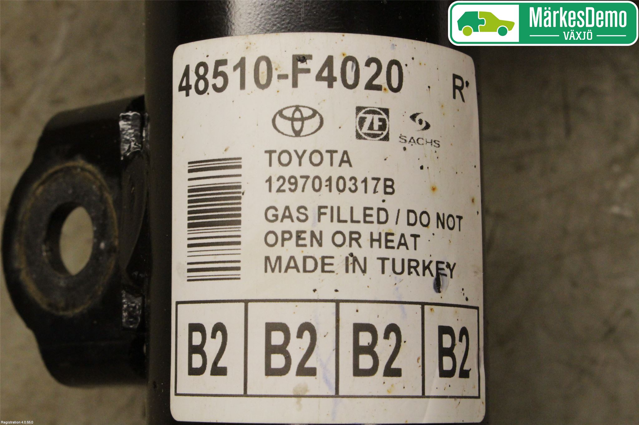 Toyota C-HR 16-23 Fjærbein Foran Høyre