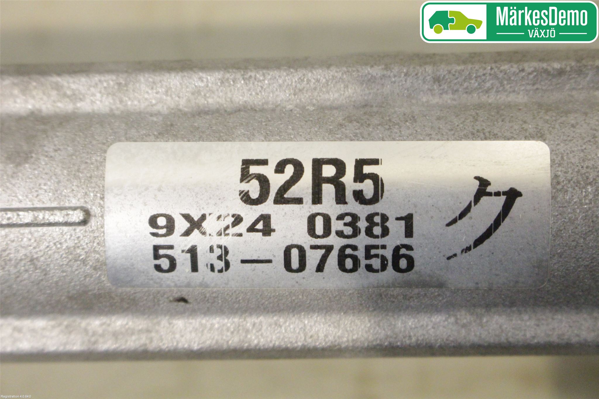 Suzuki SWIFT 17-24 Servo Snekke - Tannstang