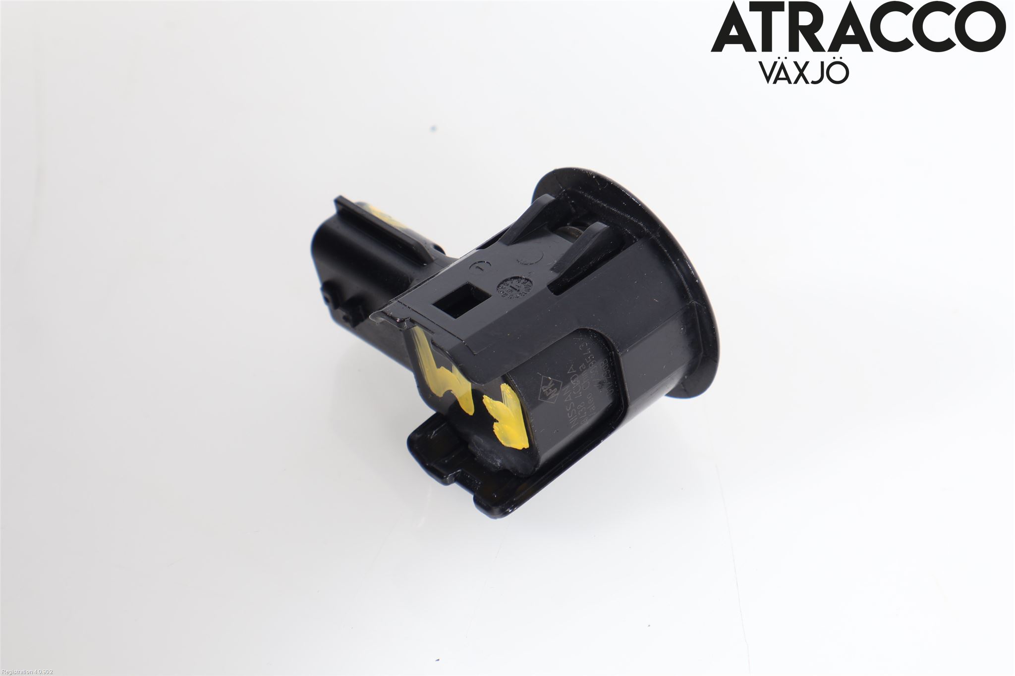 Nissan X-TRAIL 14-21 Sensor Parkering Front