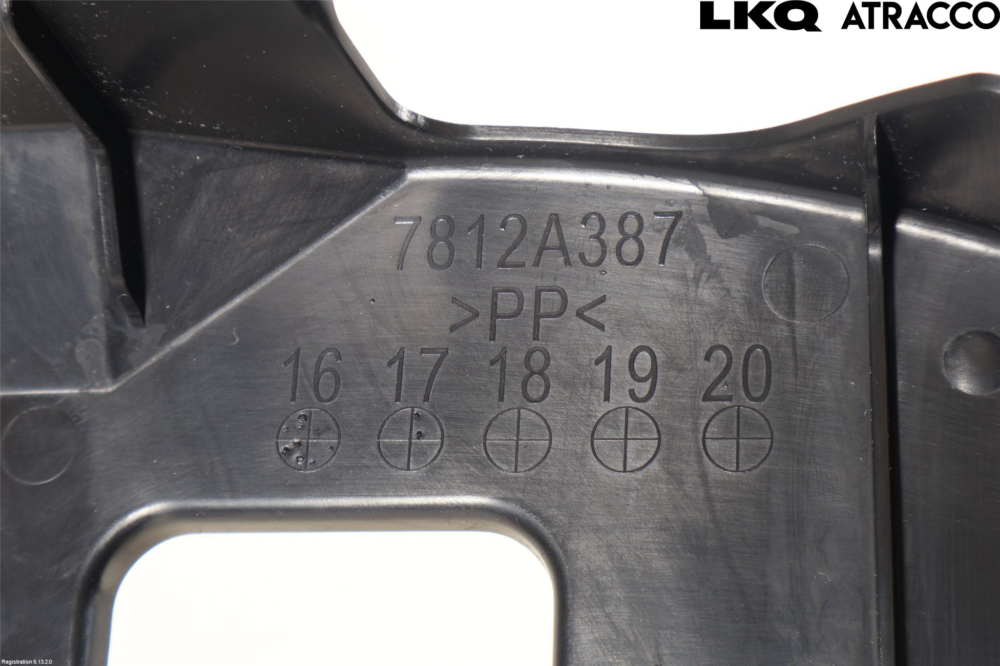 Mitsubishi OUTLANDER 13-21 Luftstyring Front
