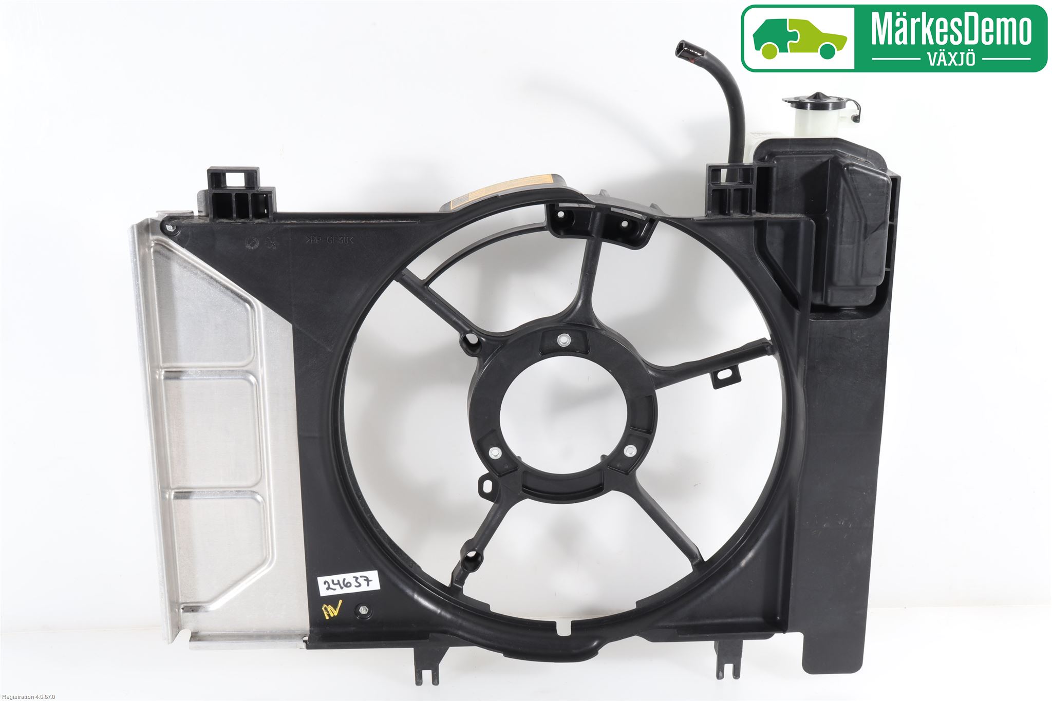 Toyota YARIS XP130 12-14 Kjølevifte-Radiator Hus-Kåpe