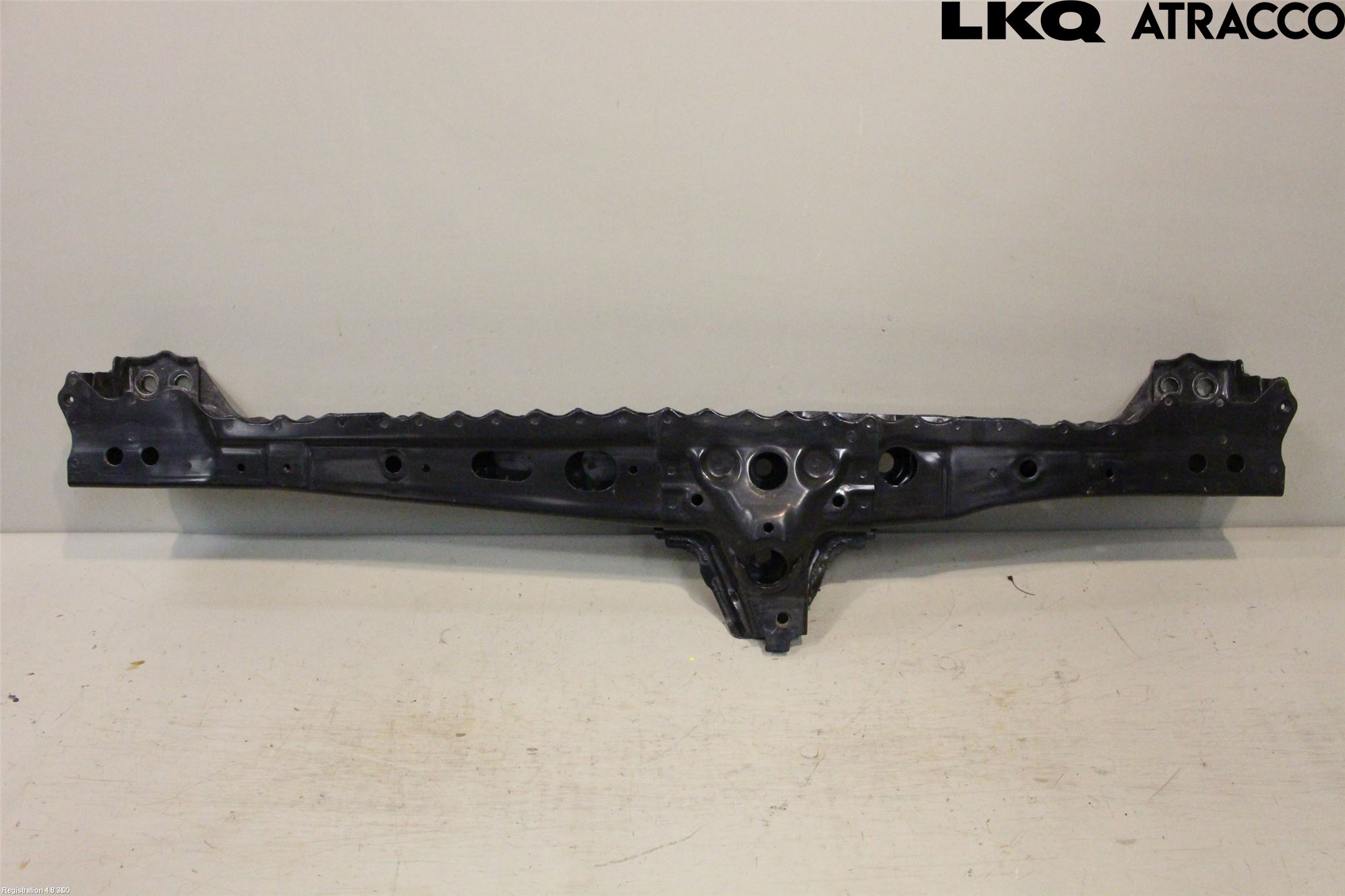 Toyota AURIS 13-19 Motorbjelke (Langs Gående )