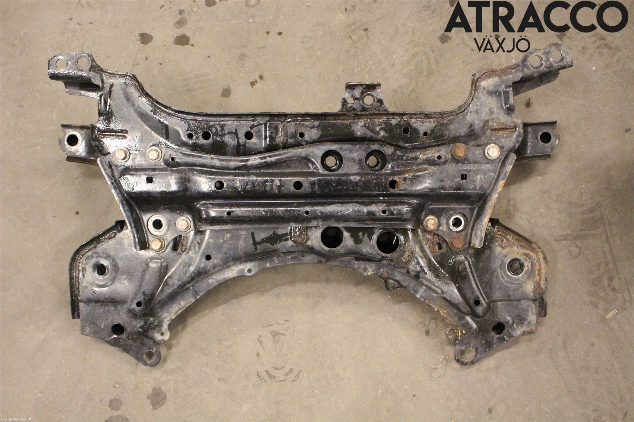 Toyota AURIS 13-19 Forstillingsbjelke(Tvergående)