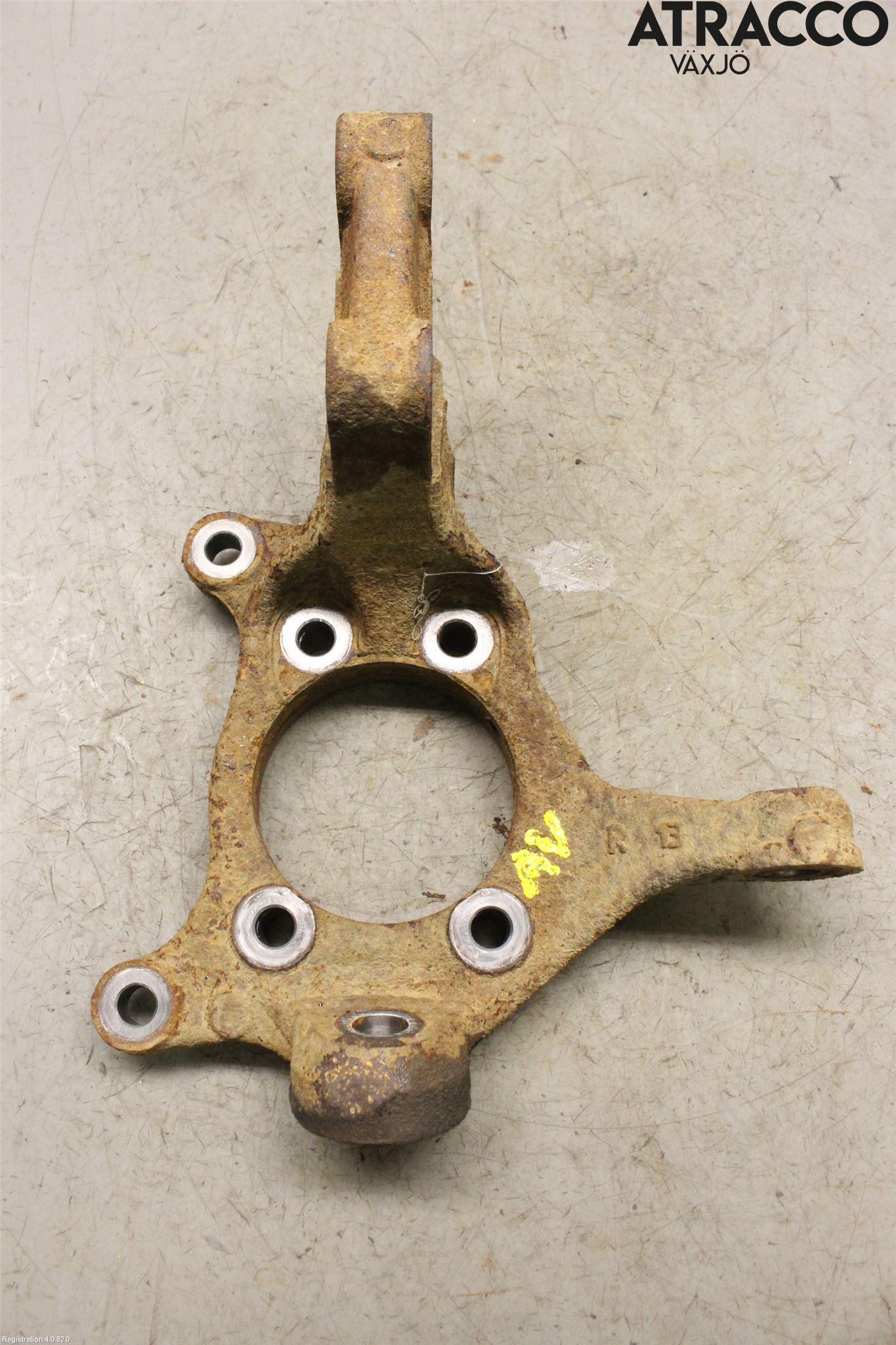 Toyota RAV4 13-18 Spindel Hf