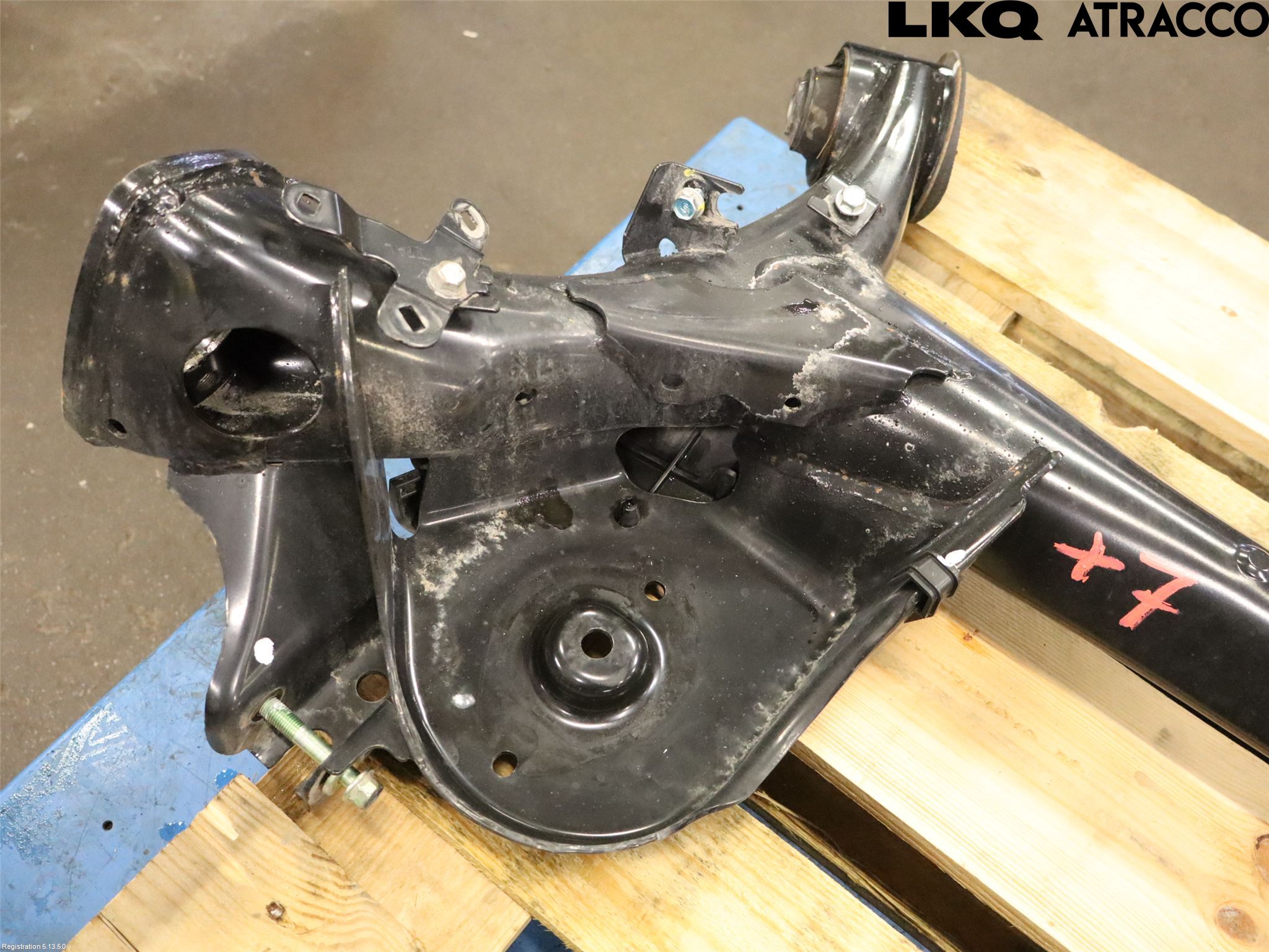 Honda HR-V 21- Bakaksel Feste Travers-Ramme