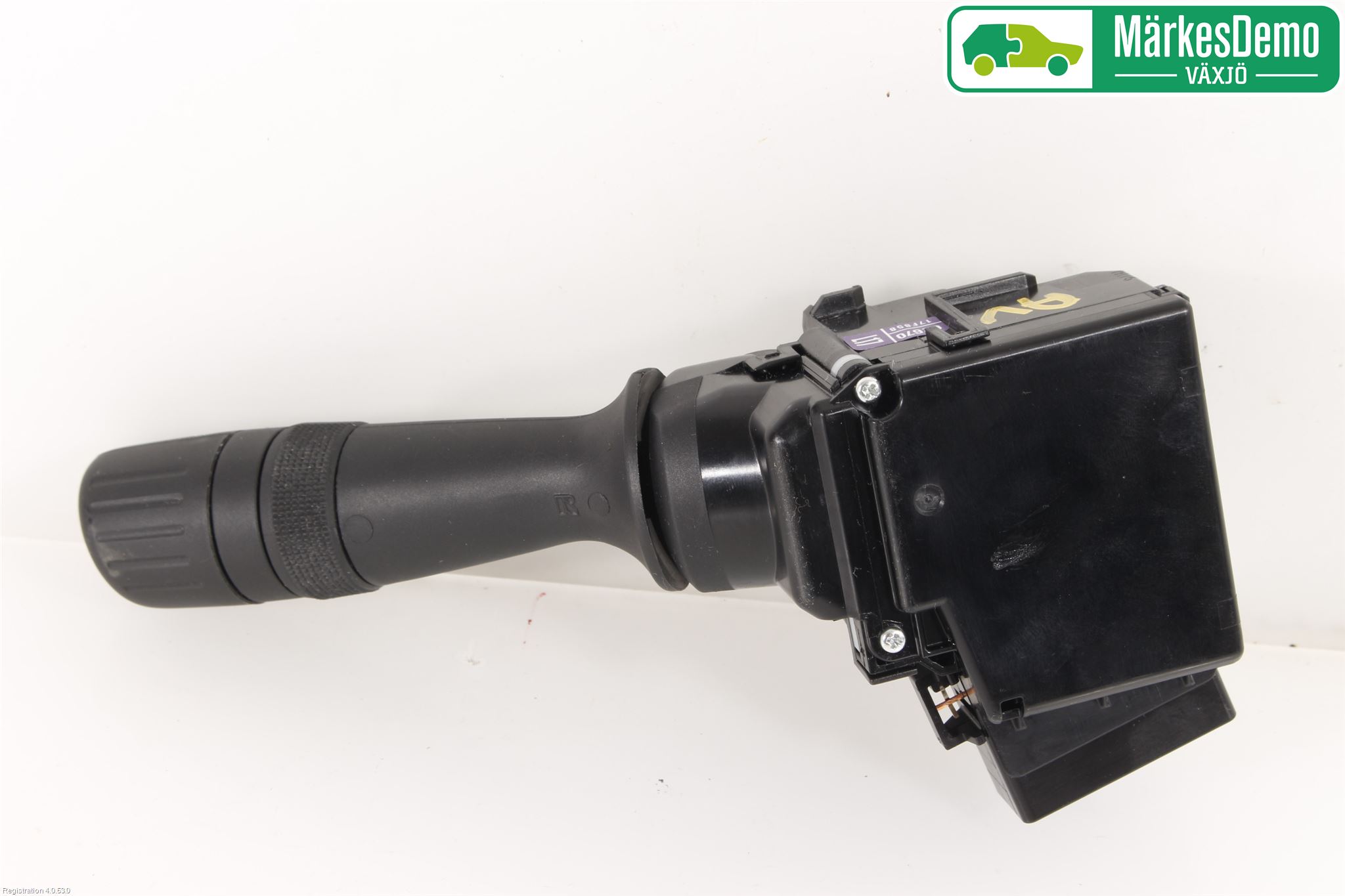 Toyota AURIS 13-19 Bryter Ratt Visker - Spyler