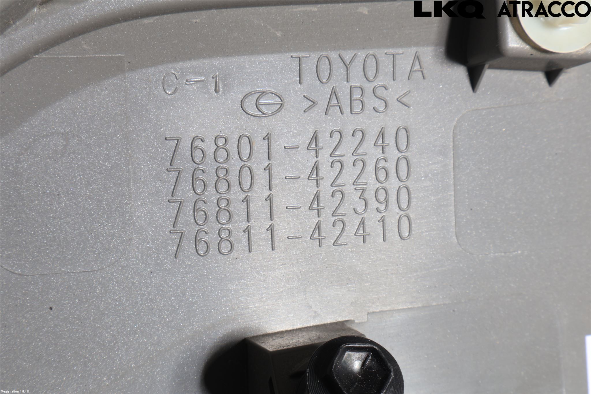 Toyota RAV4 19- Bakluke Handtak Ytre