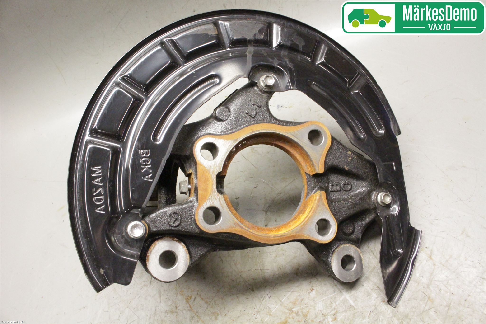 Mazda 3 IV 19- Spindel Vf