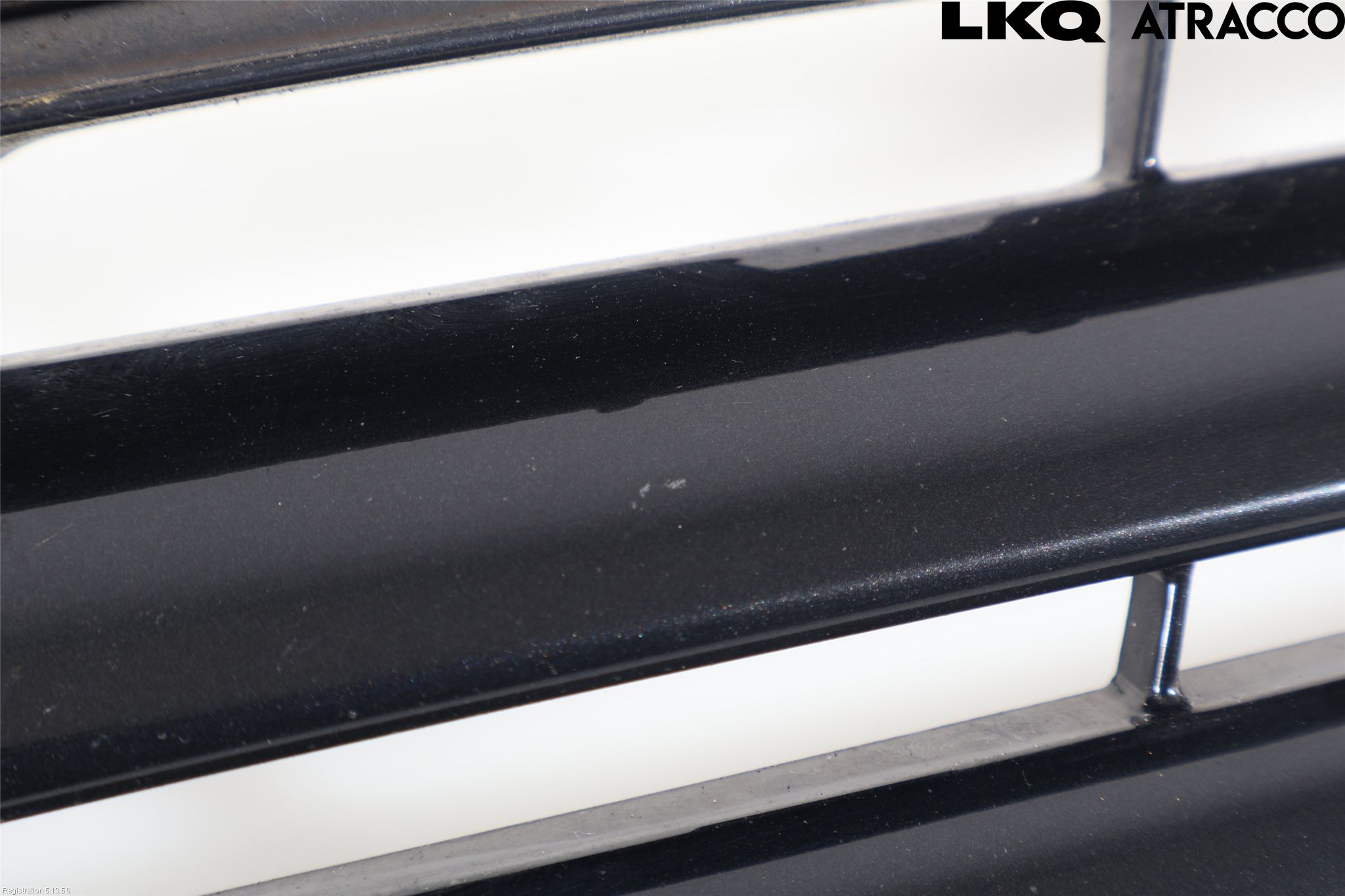 Toyota AURIS 10-12 Grilldel Midt