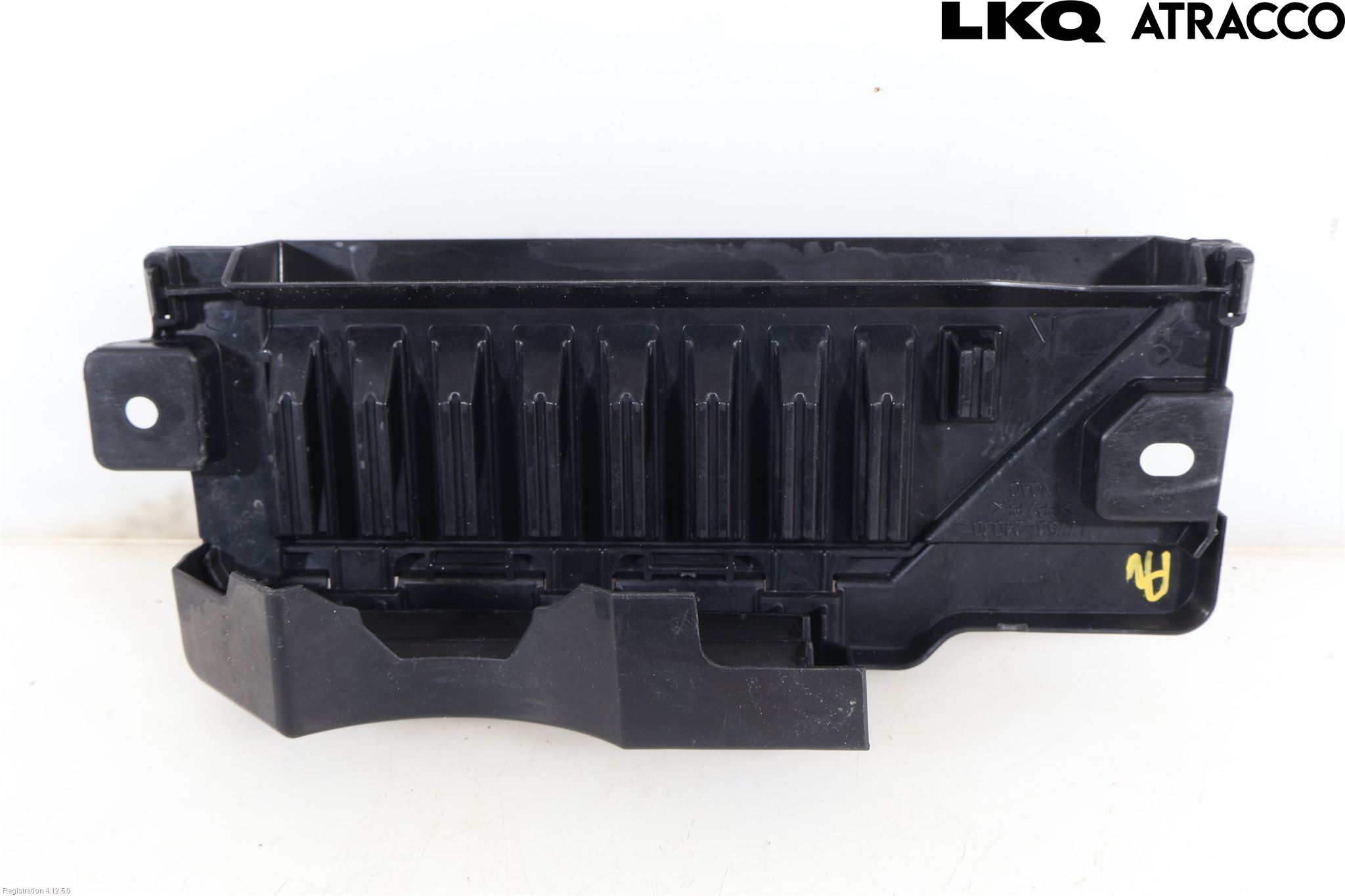 Toyota COROLLA CROSS XG10 22- Luftstyring Front