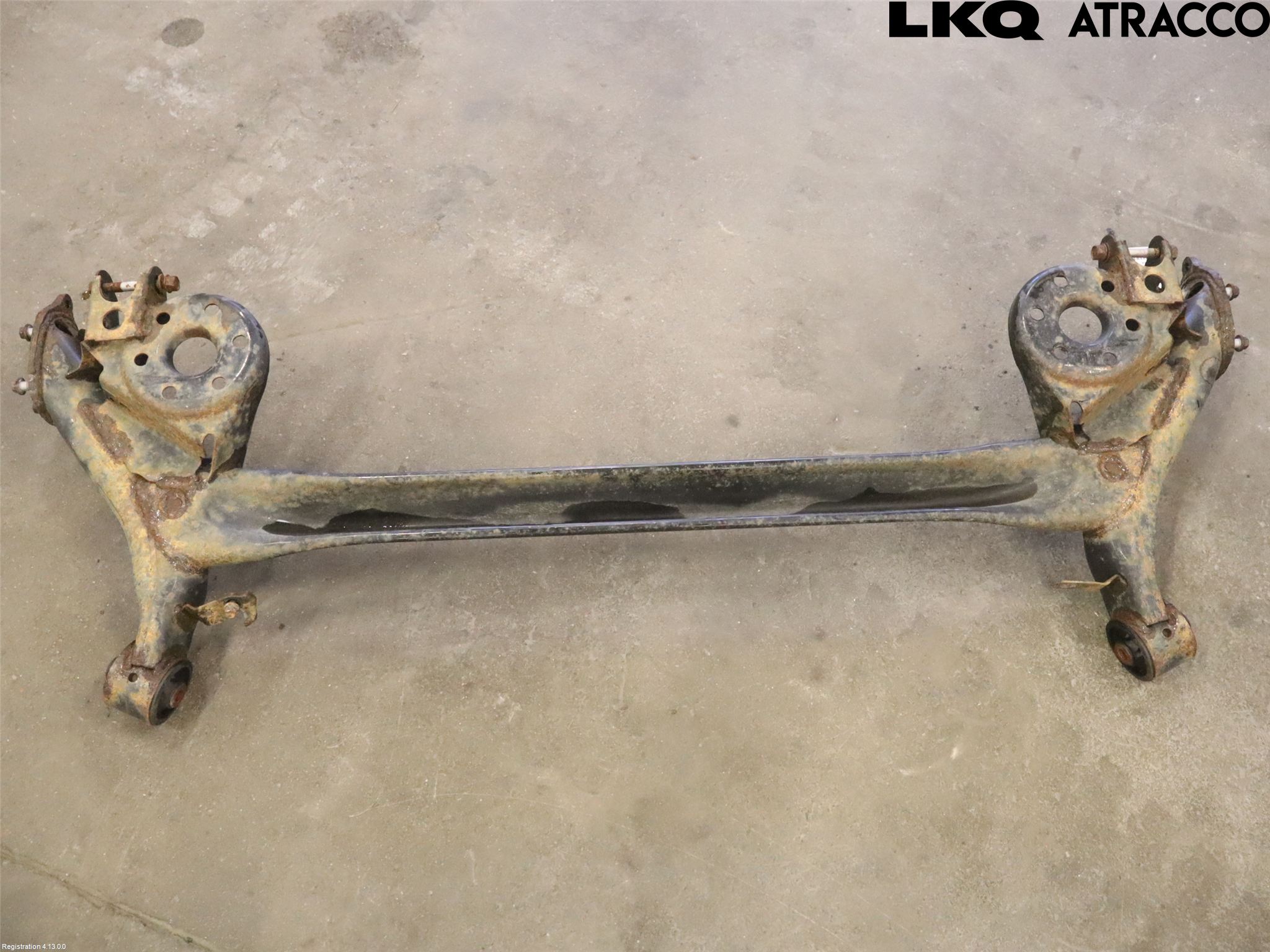 Toyota COROLLA 08-12 Bakaksel Feste Travers-Ramme