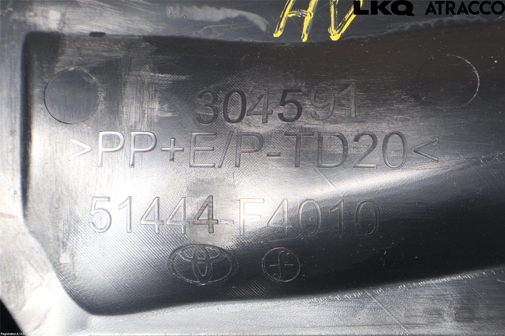 Toyota C-HR 16-23 Bunnplate U Motor-Gear-Dørk