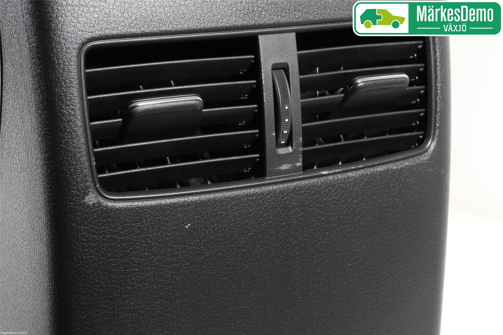 Mazda CX-30 20- Instrumentkonsoll Gulv