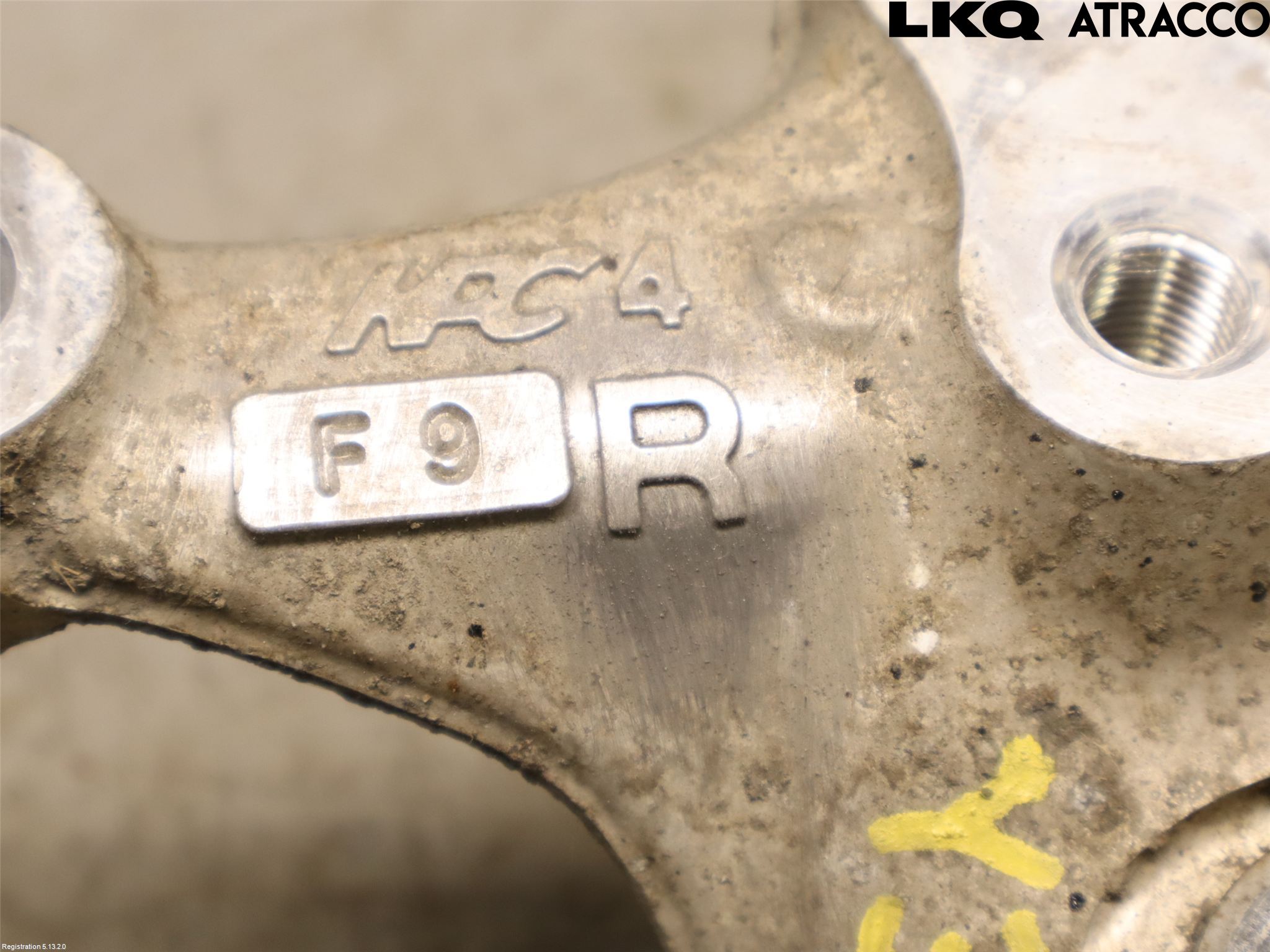 Toyota bZ4X EA10 22- Spindel Hb