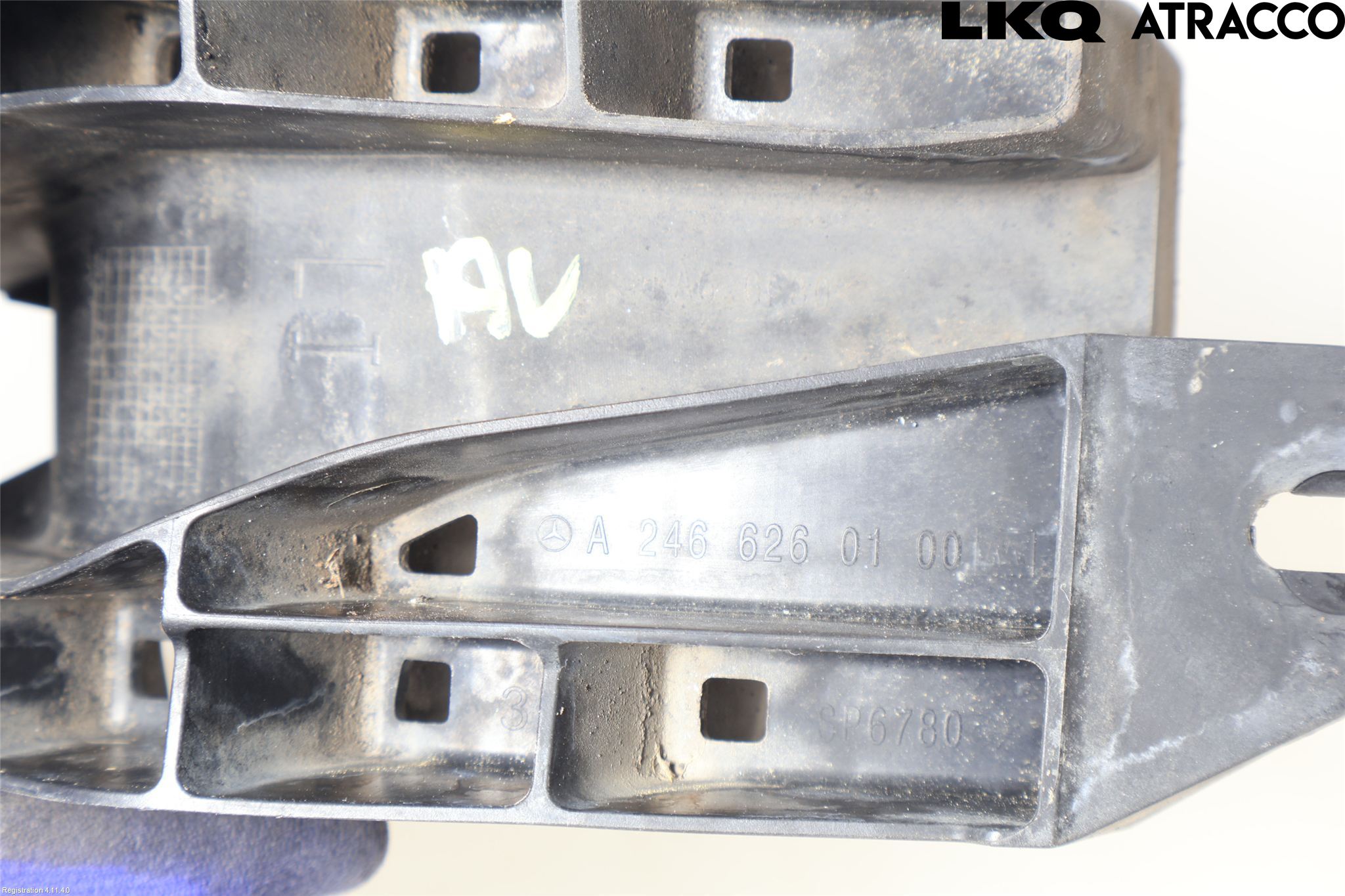 Mercedes-Benz MB B-KLASS (W246/W242) 12-19 Støtfangerfeste Foran Venstre