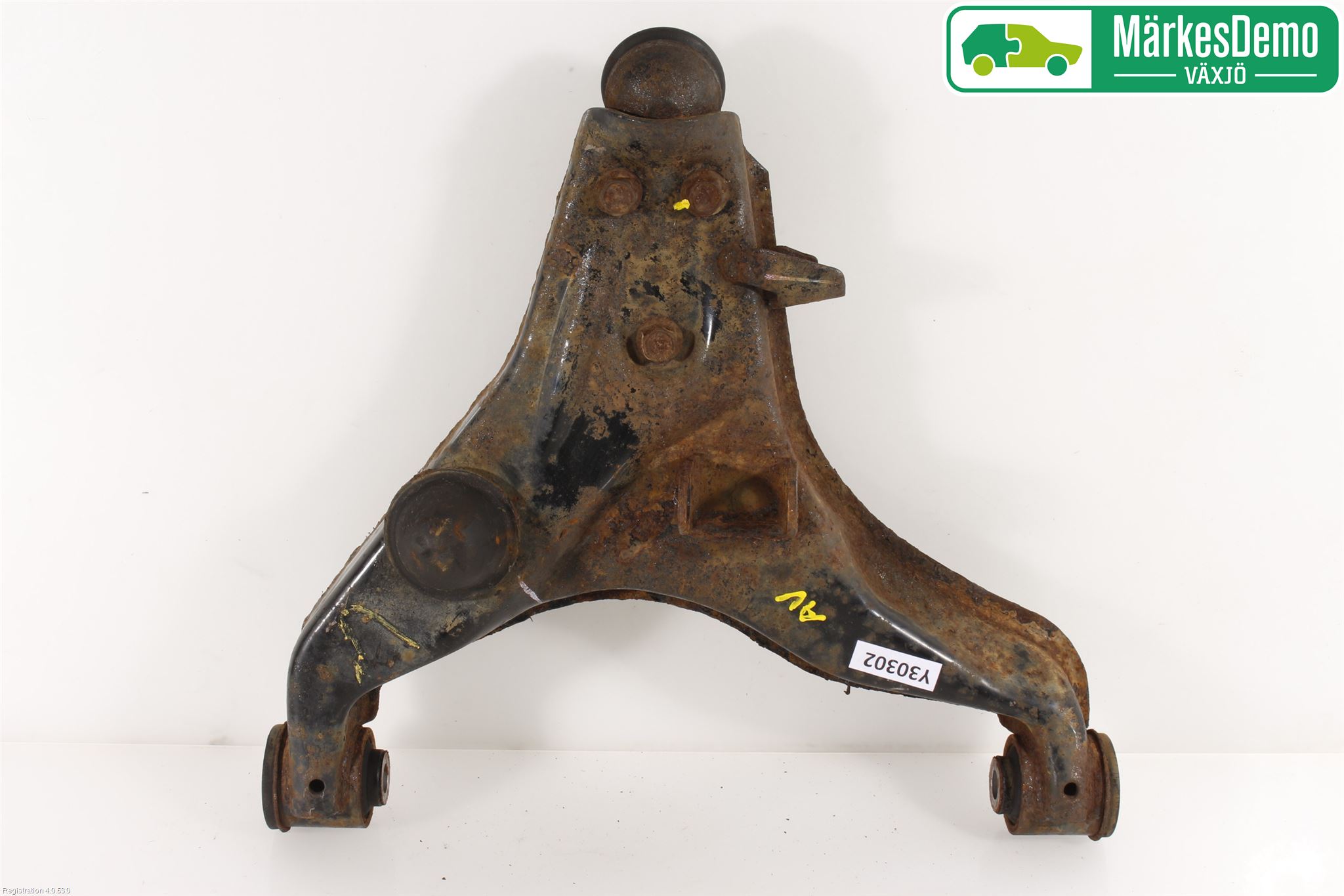 Mitsubishi L200 06-15 Bærearm Foran Venstre Nedre