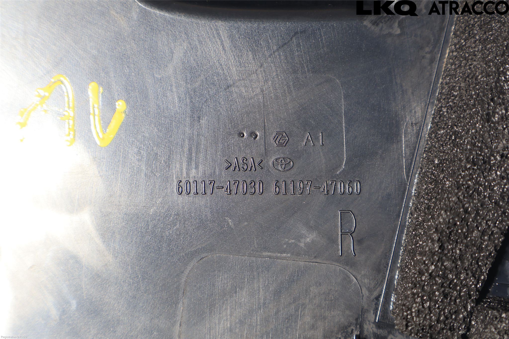 Toyota PRIUS (ZVW50) 16-21 Skjerm Hjørne Utfylling Foran